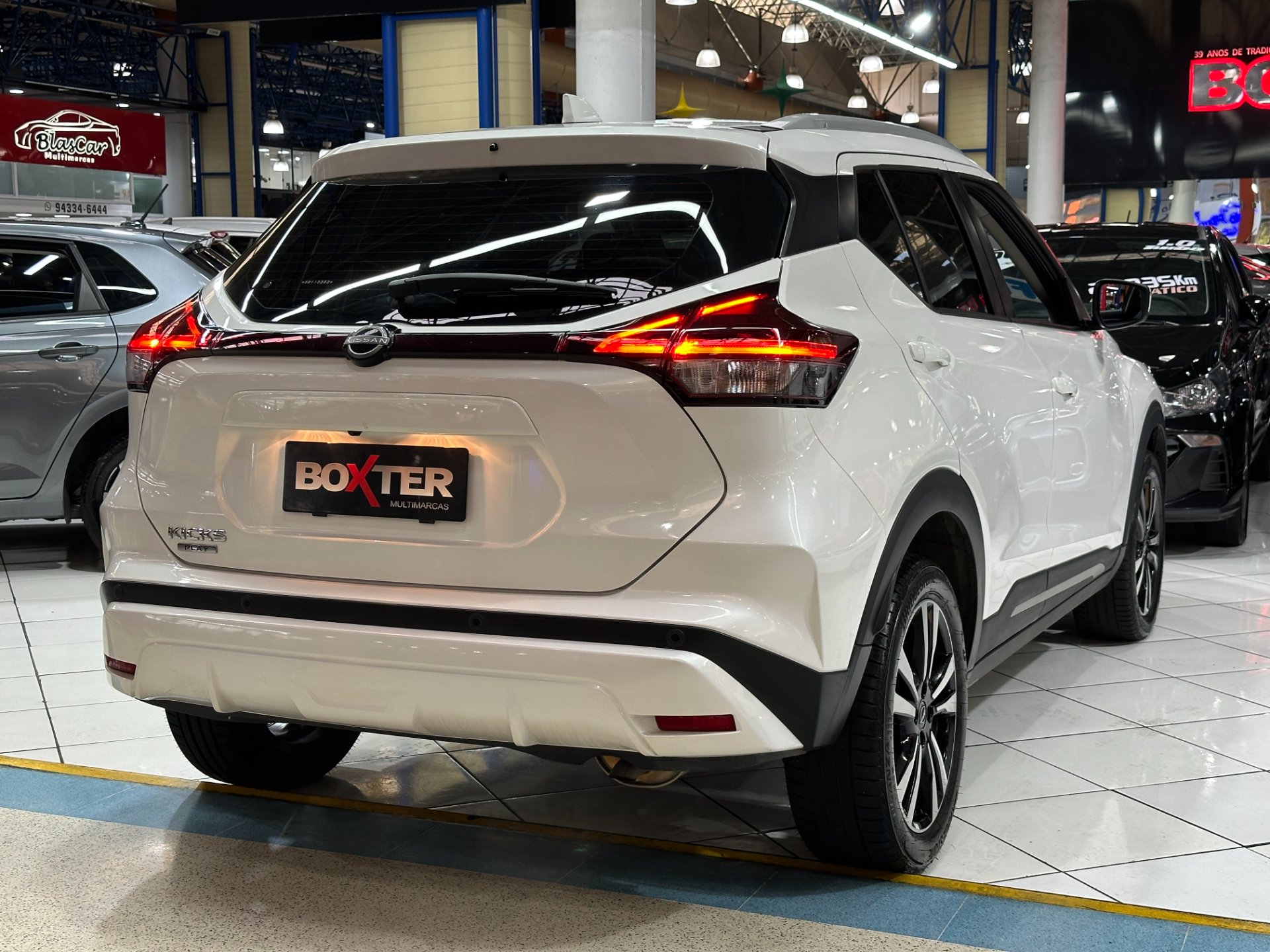 NISSAN KICKS PLAY