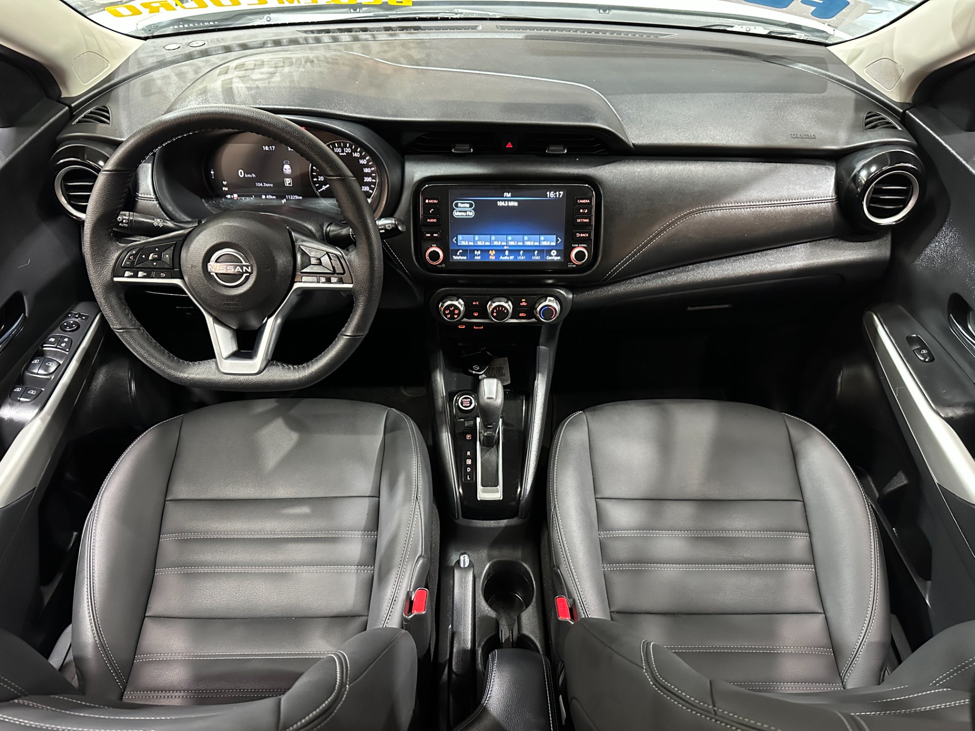 NISSAN KICKS PLAY