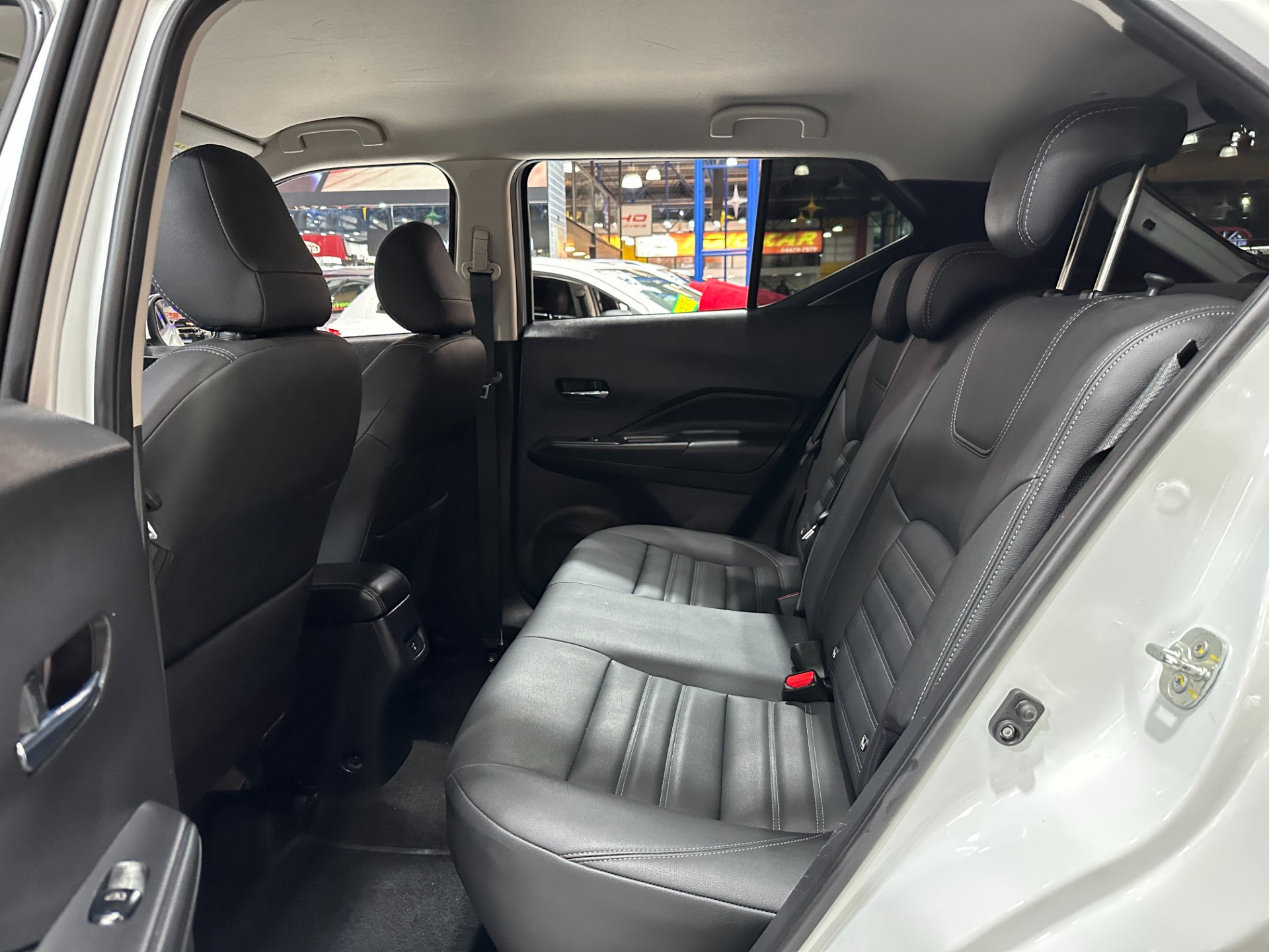 NISSAN KICKS PLAY