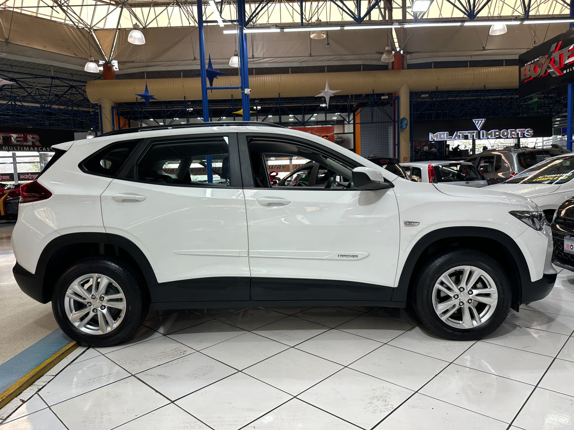 CHEVROLET TRACKER