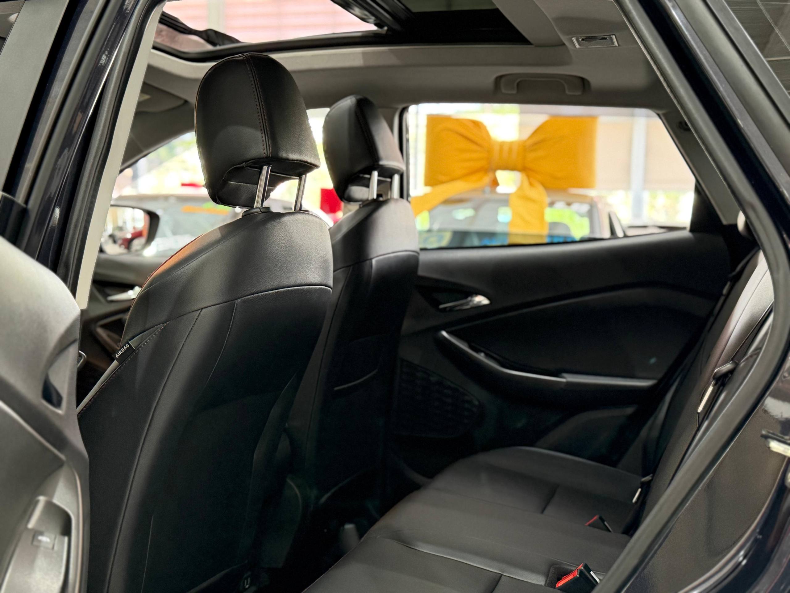 CHEVROLET TRACKER
