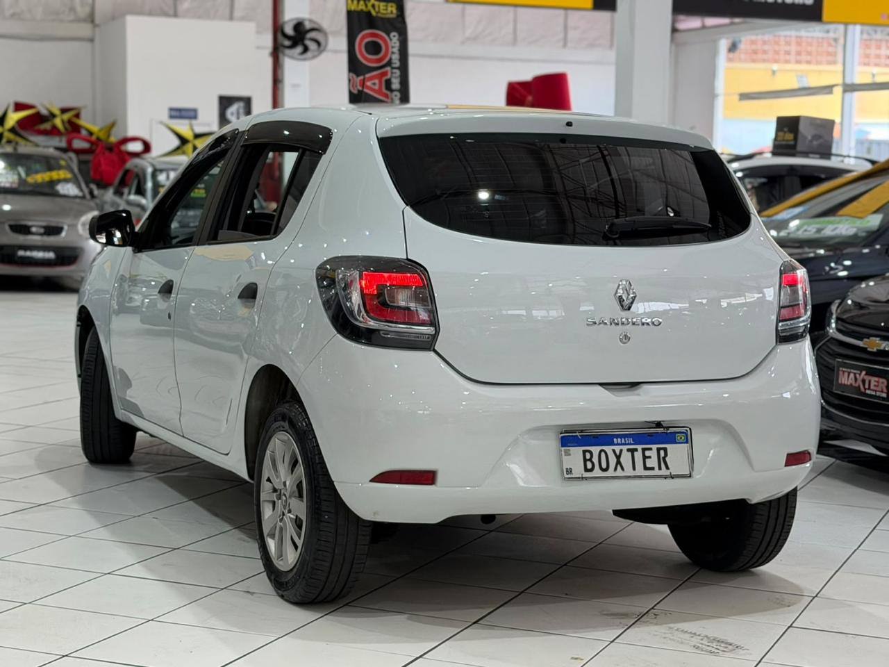 RENAULT SANDERO