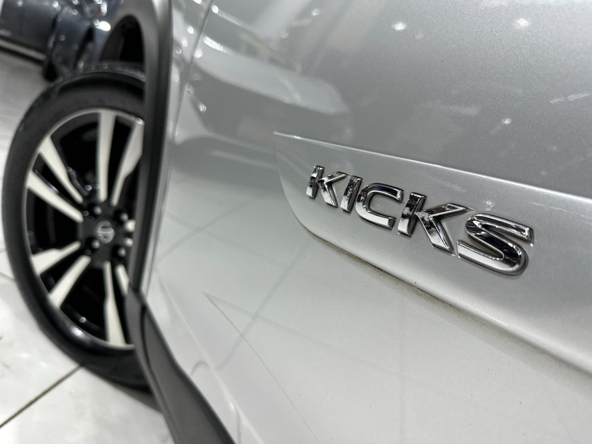 NISSAN KICKS