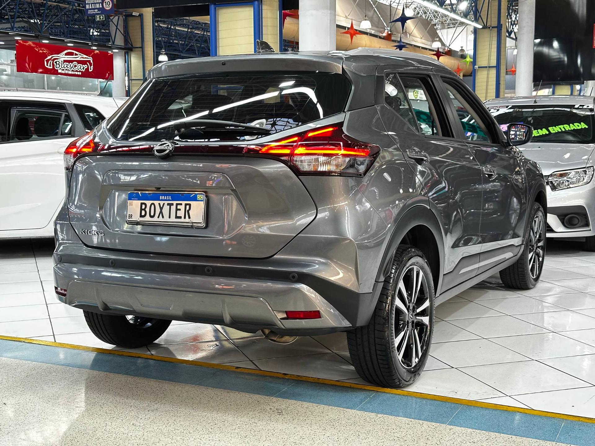NISSAN KICKS