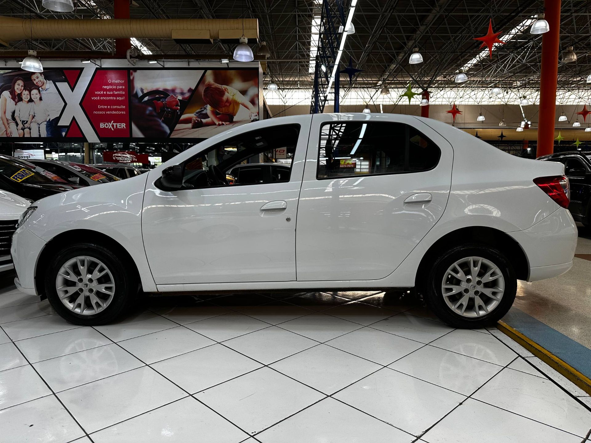 RENAULT LOGAN