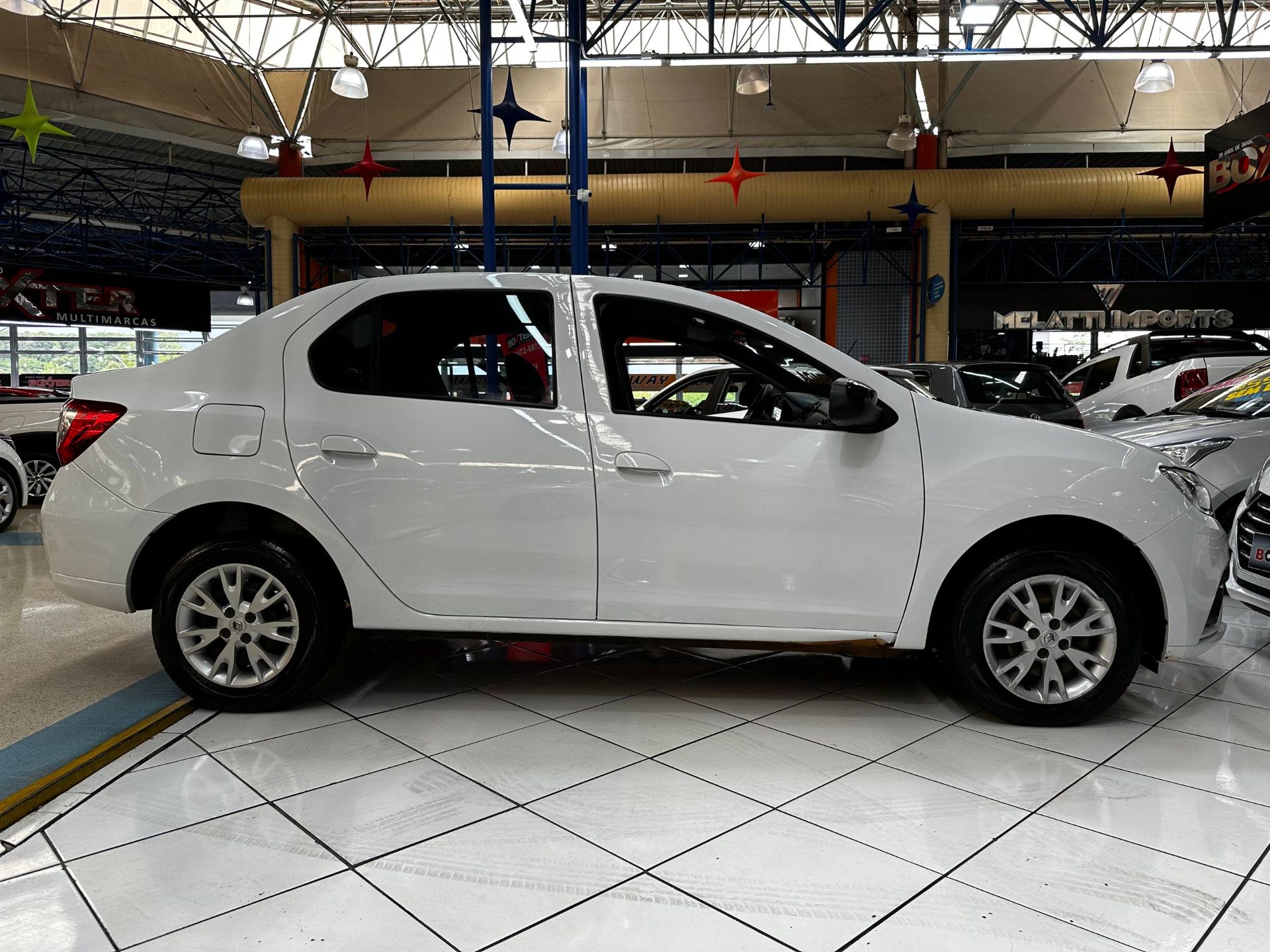 RENAULT LOGAN