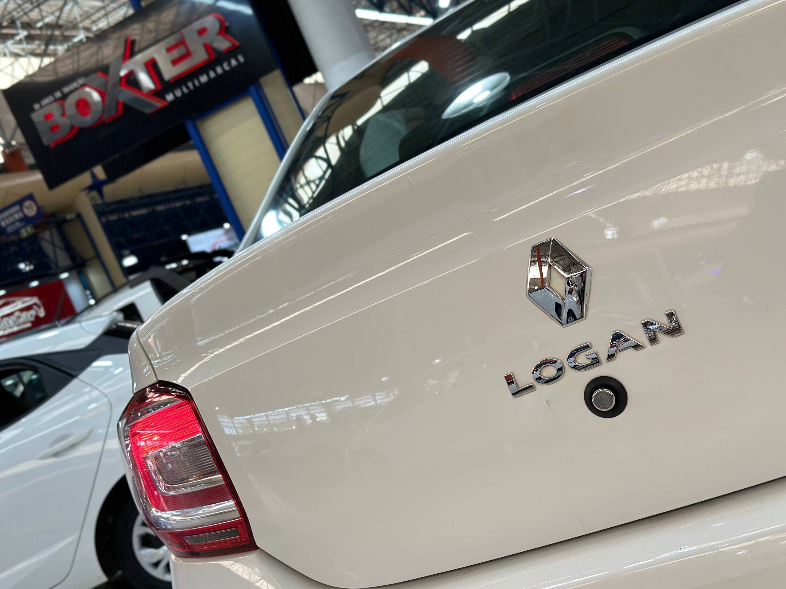 RENAULT LOGAN