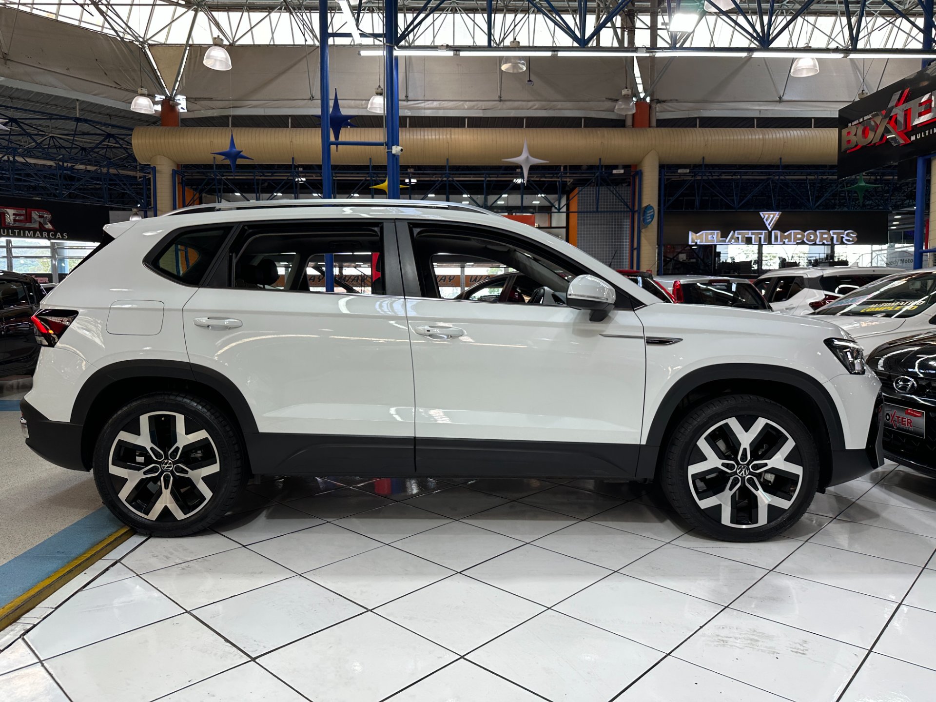 VOLKSWAGEN TAOS