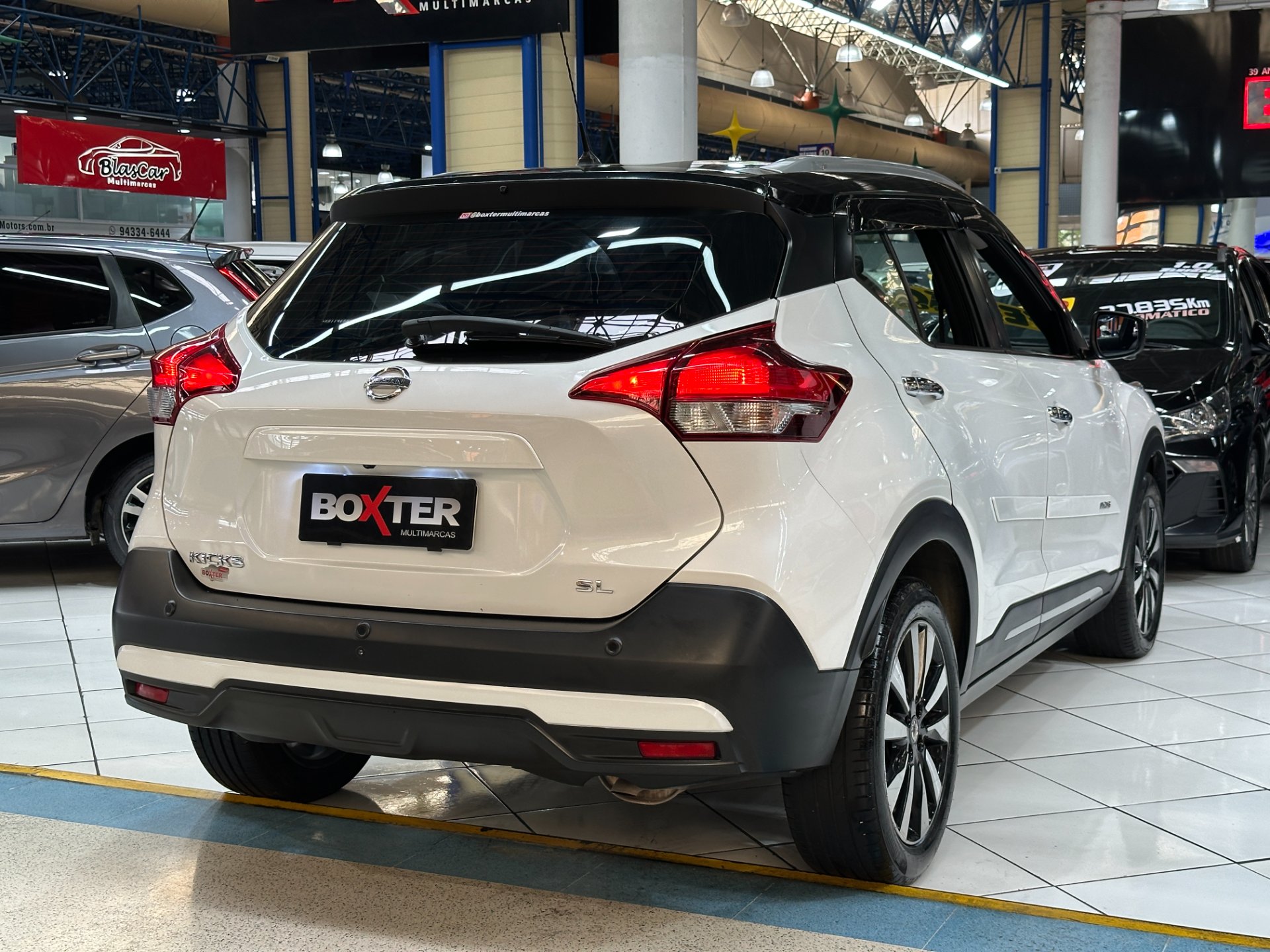 NISSAN KICKS