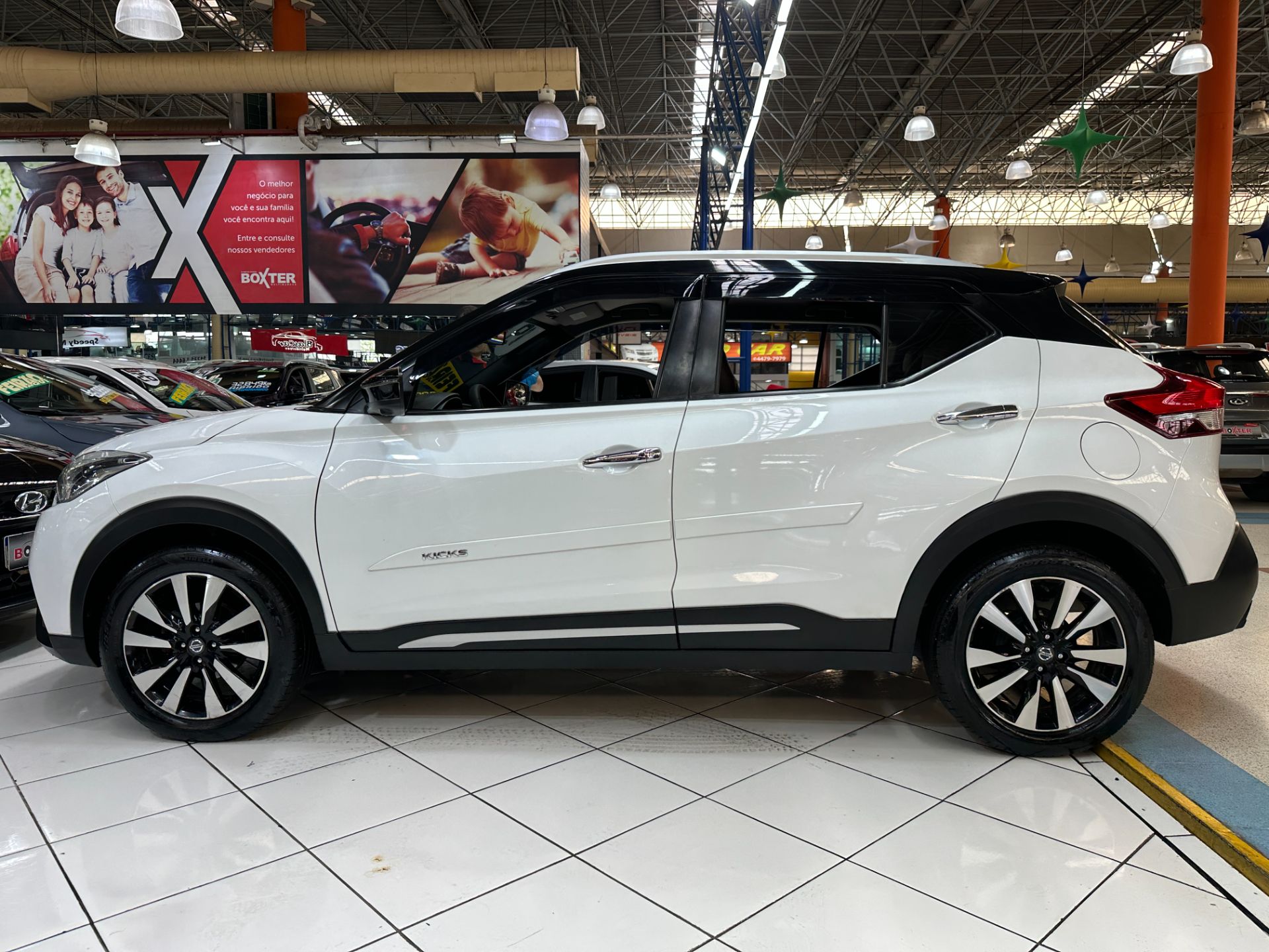 NISSAN KICKS