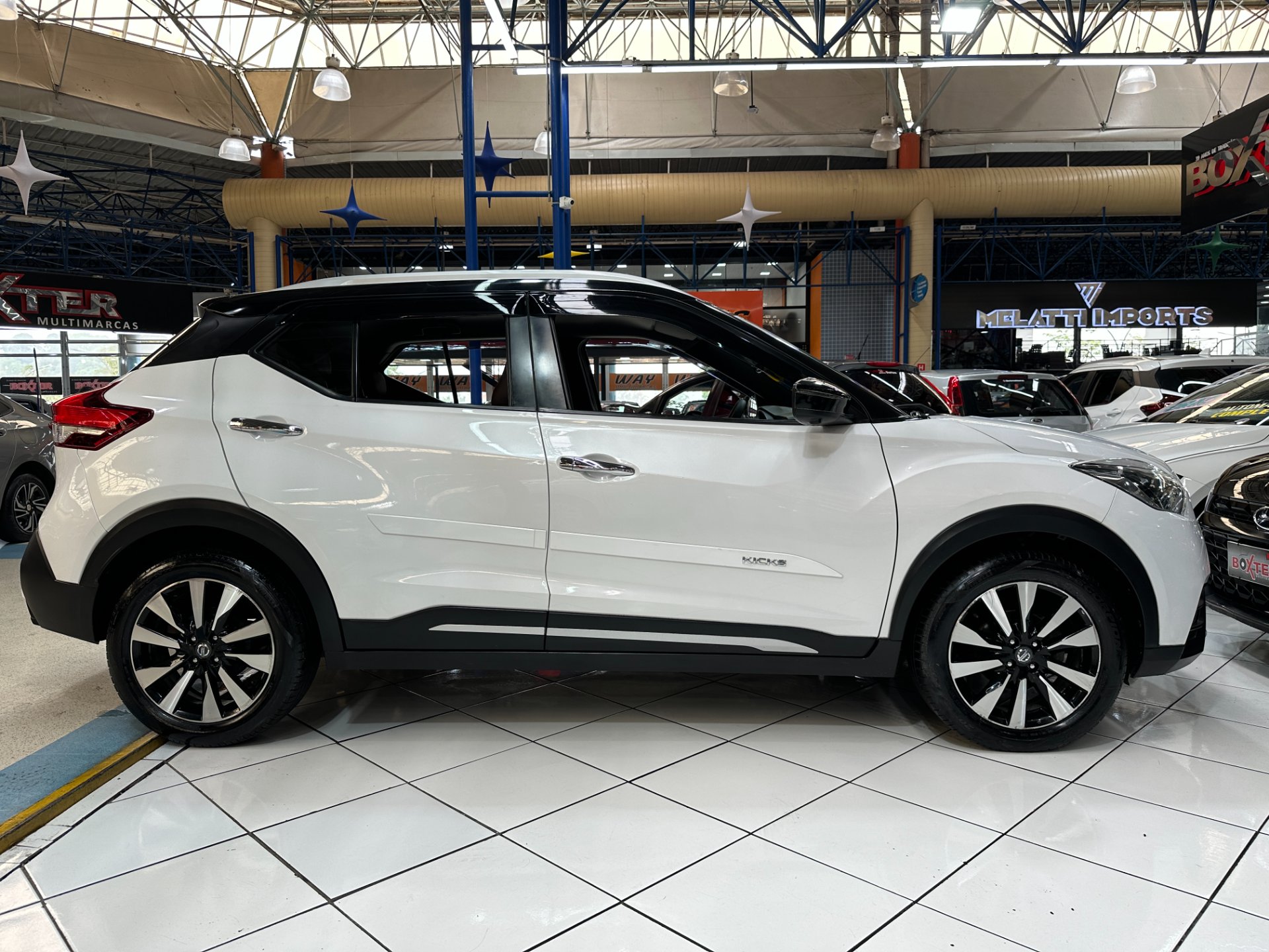 NISSAN KICKS