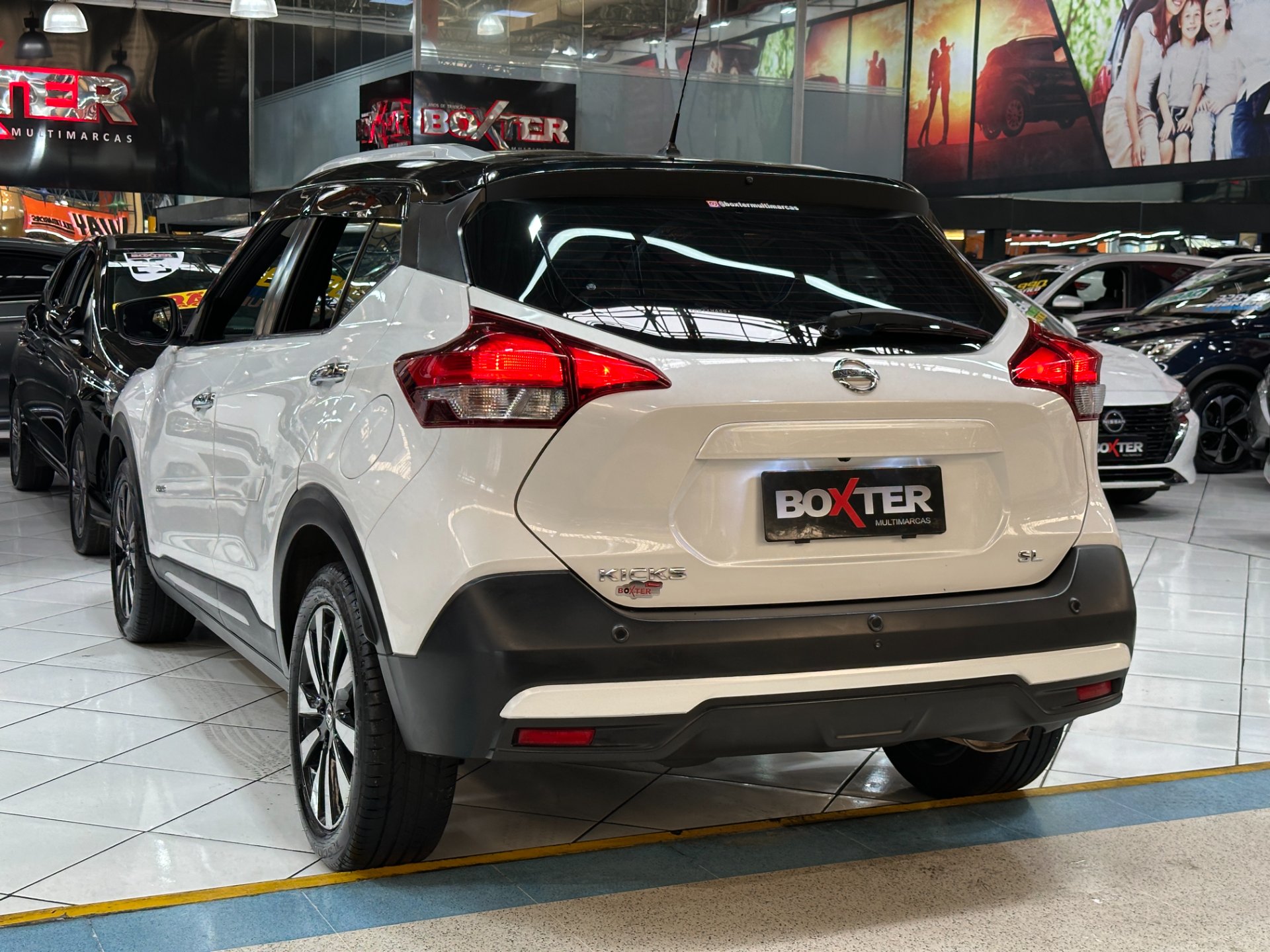 NISSAN KICKS