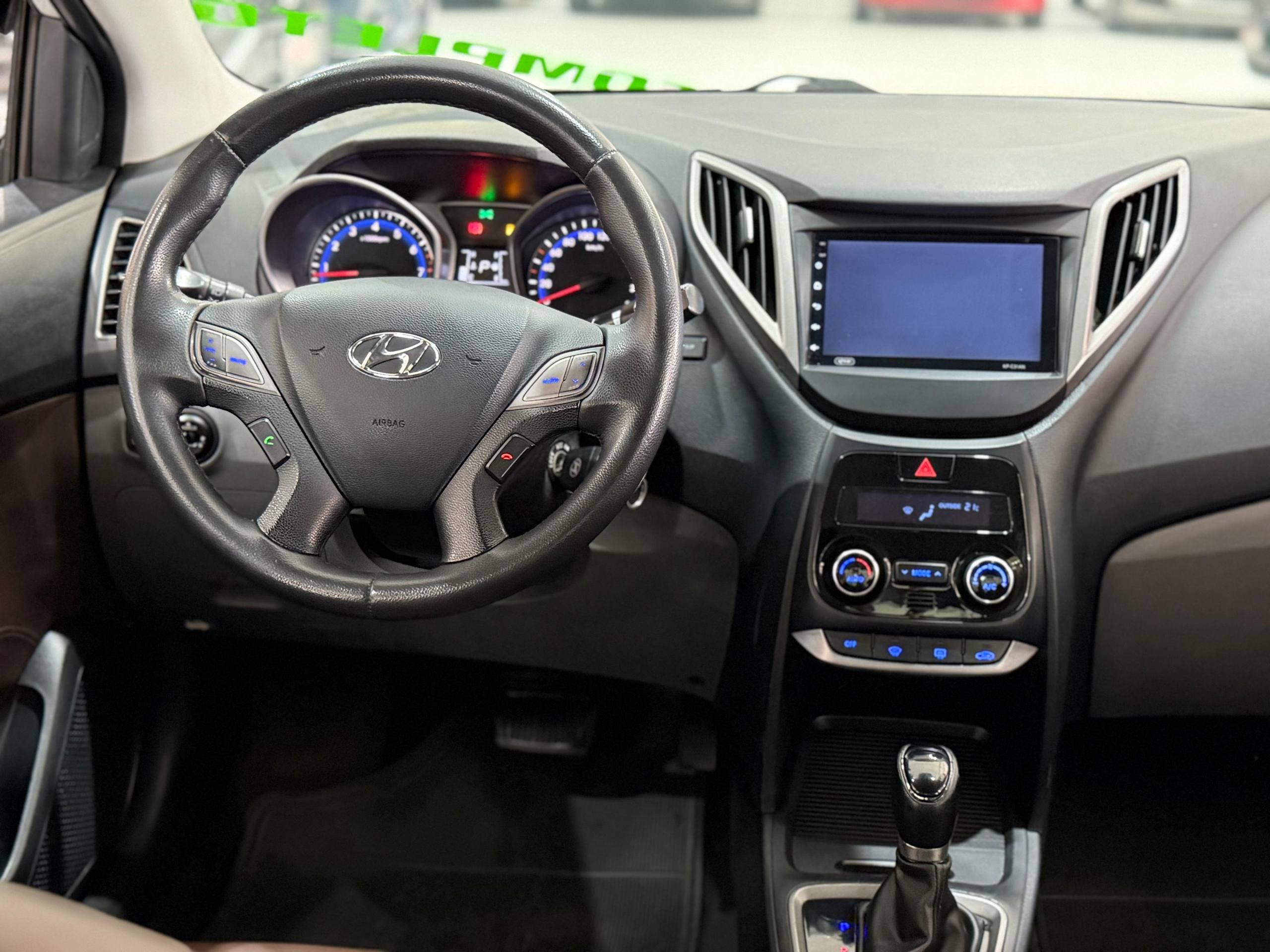 HYUNDAI HB20S
