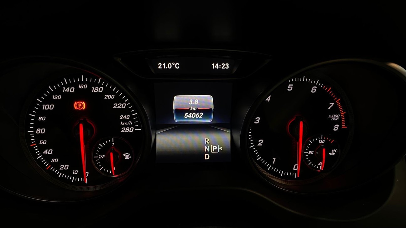 GLA 200 1.6 CGI ENDURO 7G-DCT