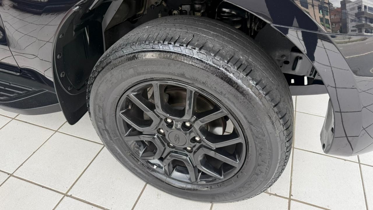 FORD RANGER 2.2 BLACK 4X2 CD 16V