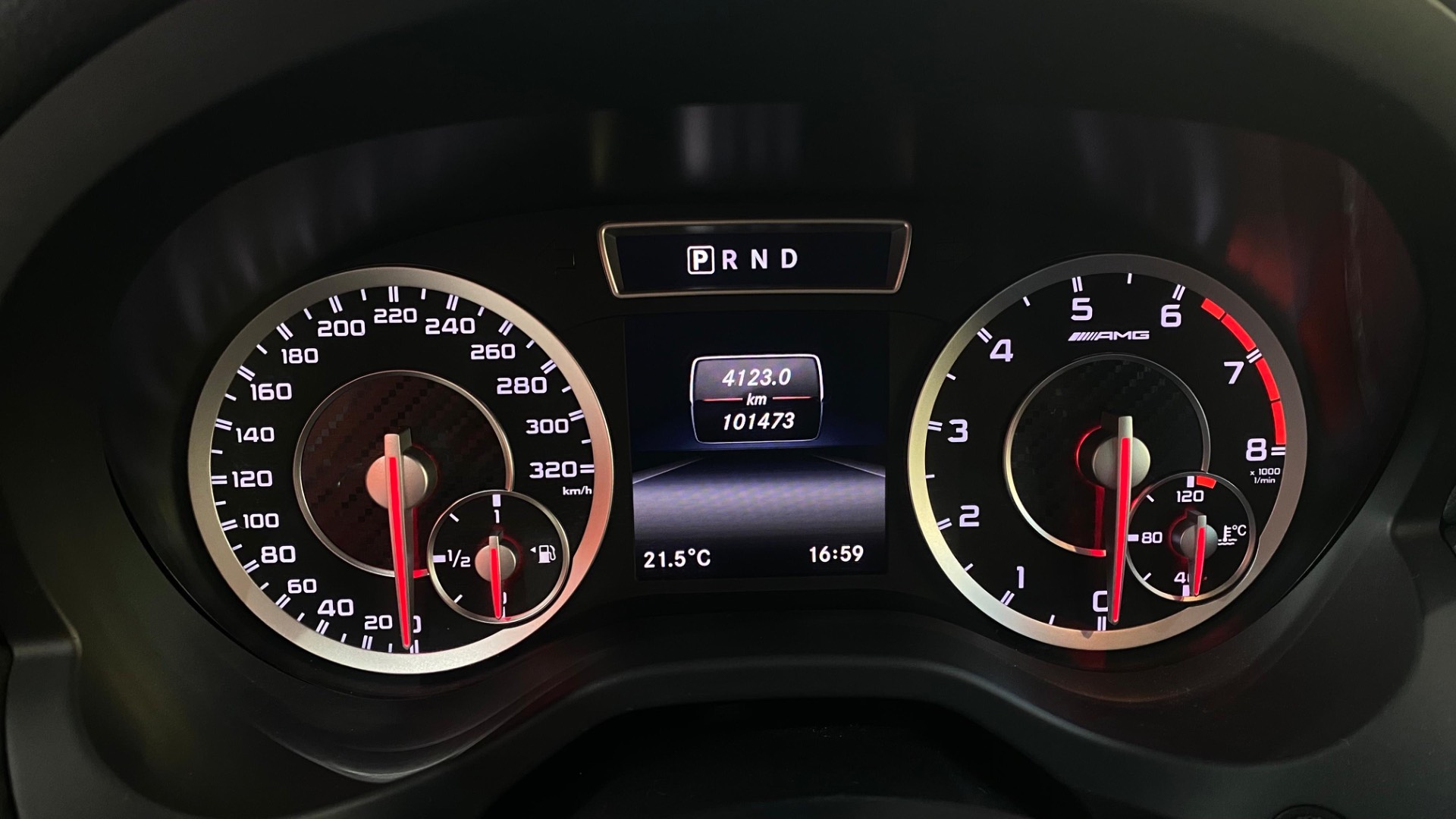 MERCEDES-BENZ A 45 AMG