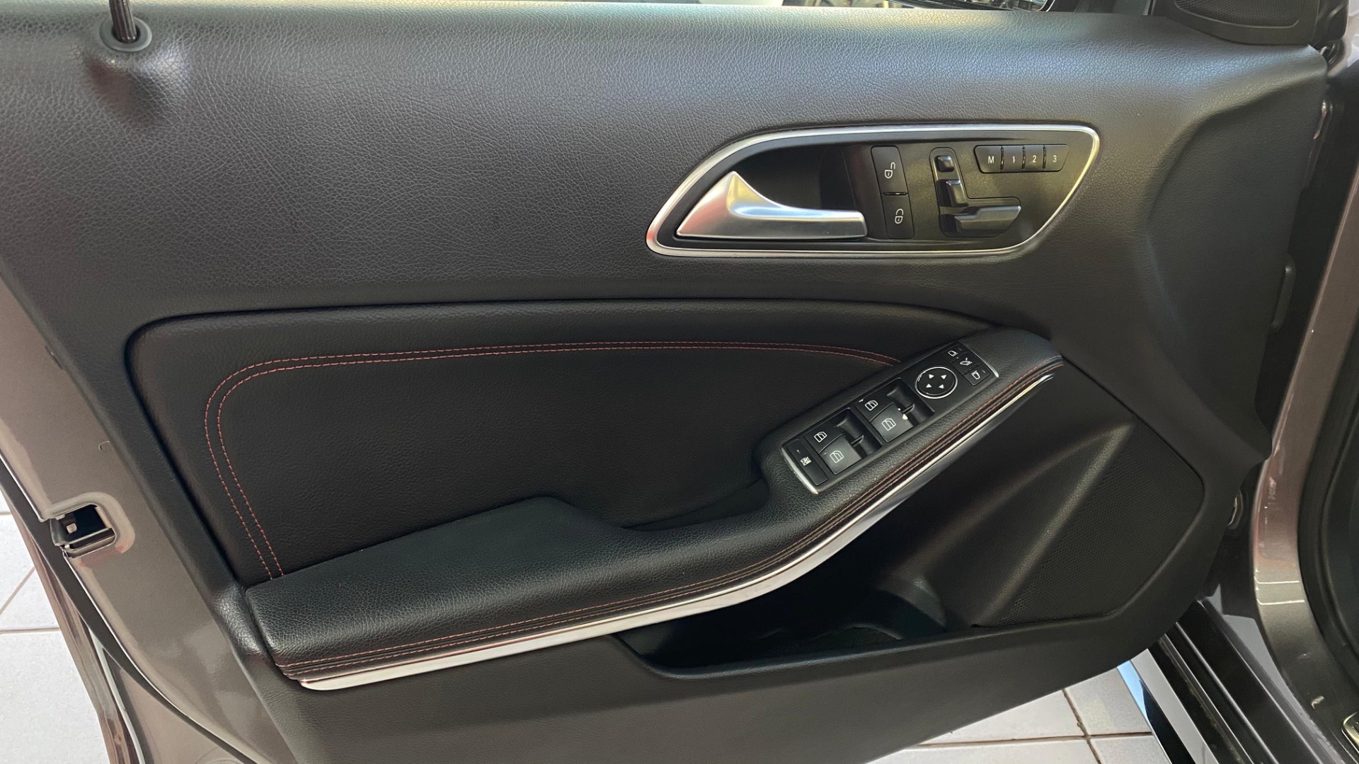 MERCEDES-BENZ A 45 AMG
