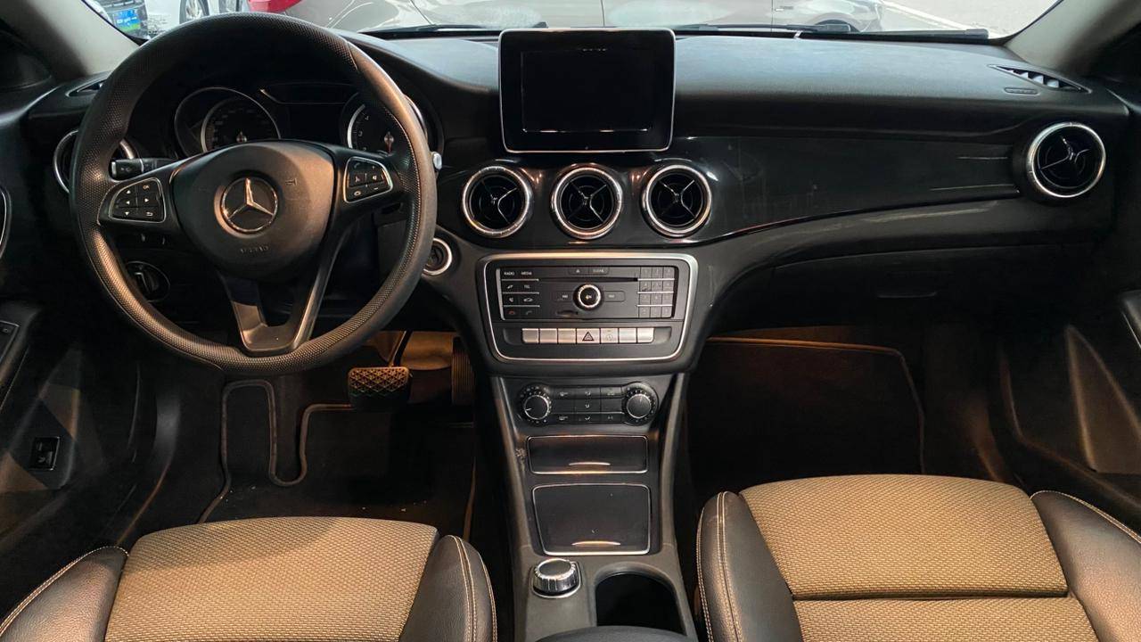 MERCEDES-BENZ CLA 180