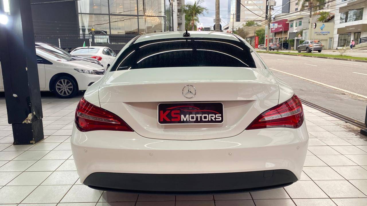 MERCEDES-BENZ CLA 180