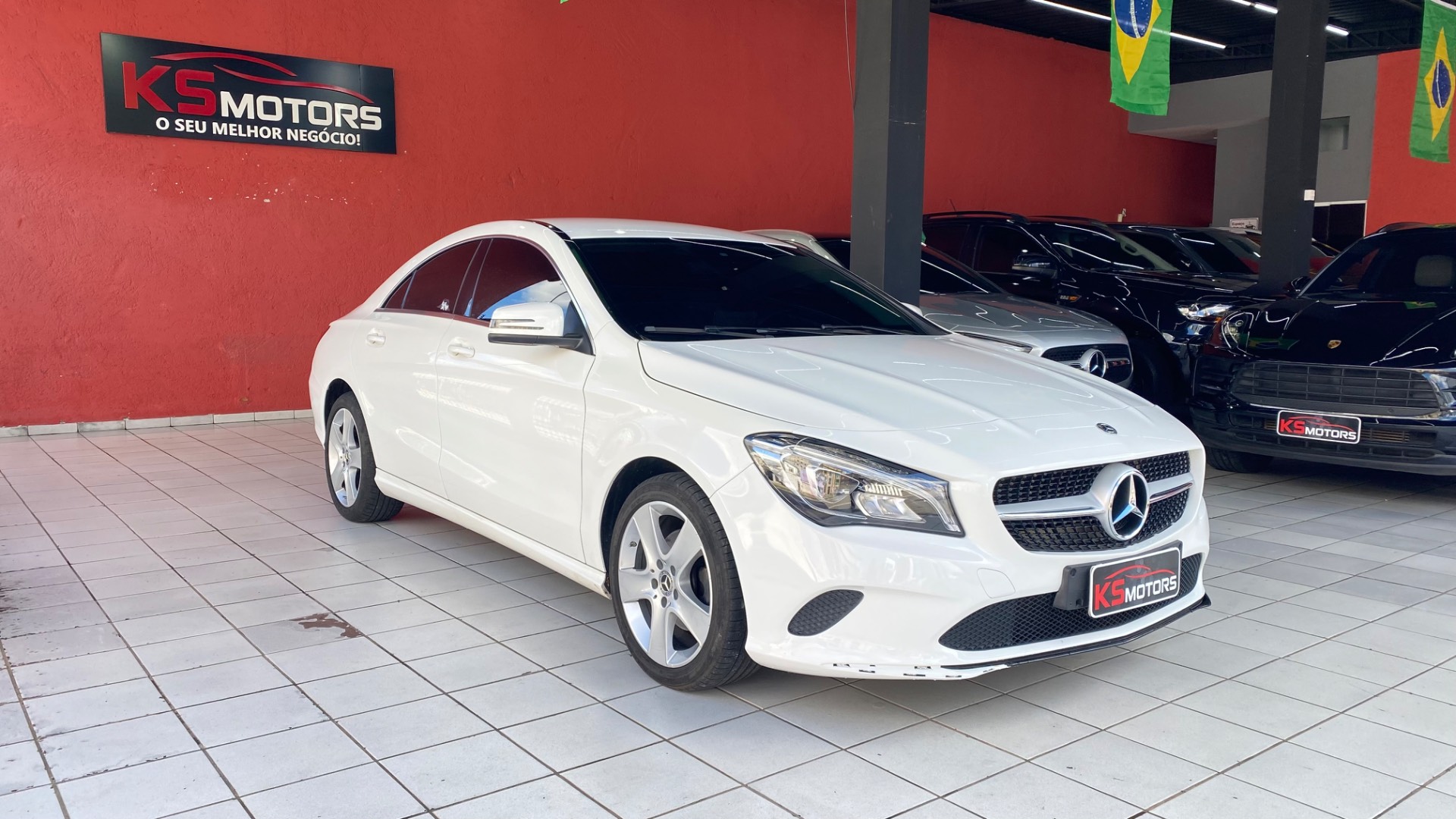 MERCEDES-BENZ CLA 180