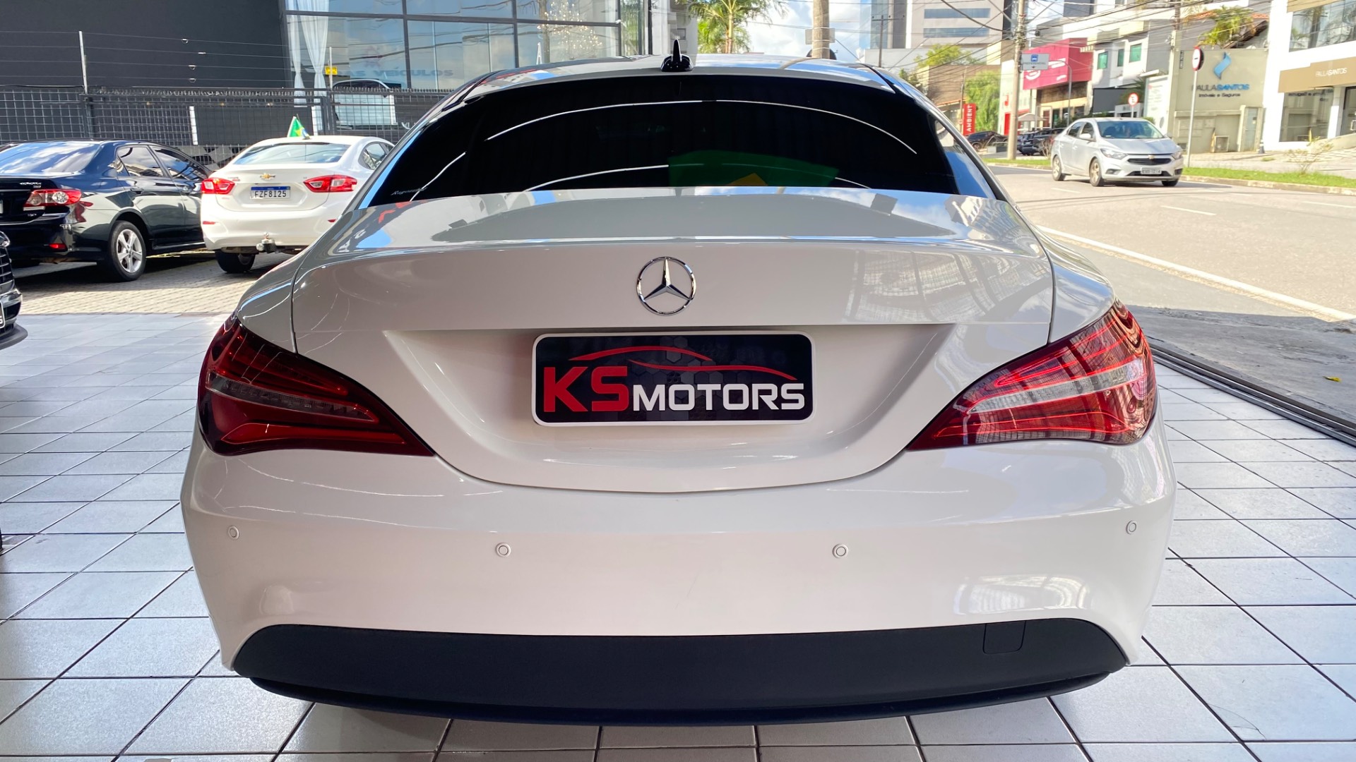 MERCEDES-BENZ CLA 180