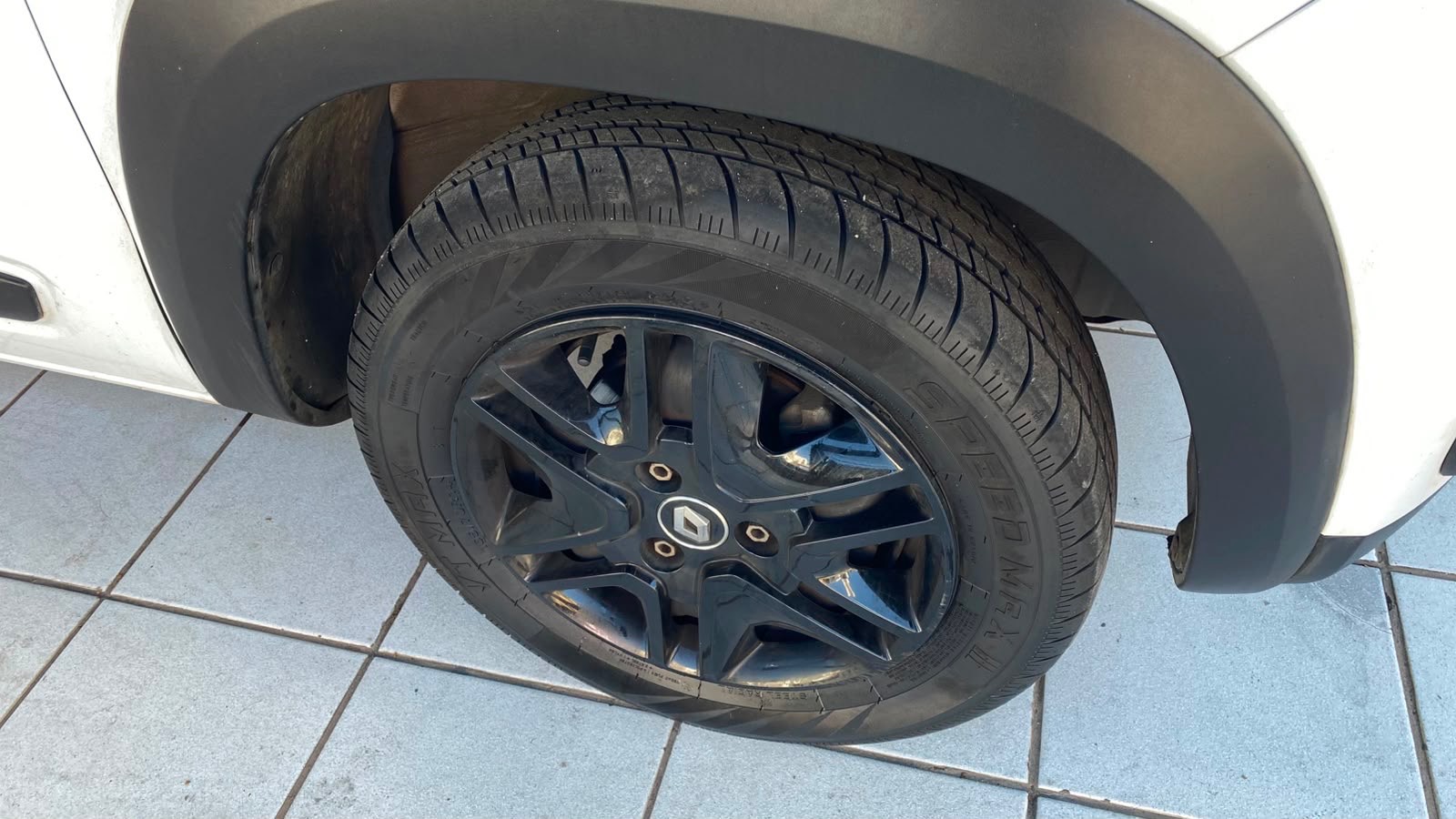 RENAULT KWID