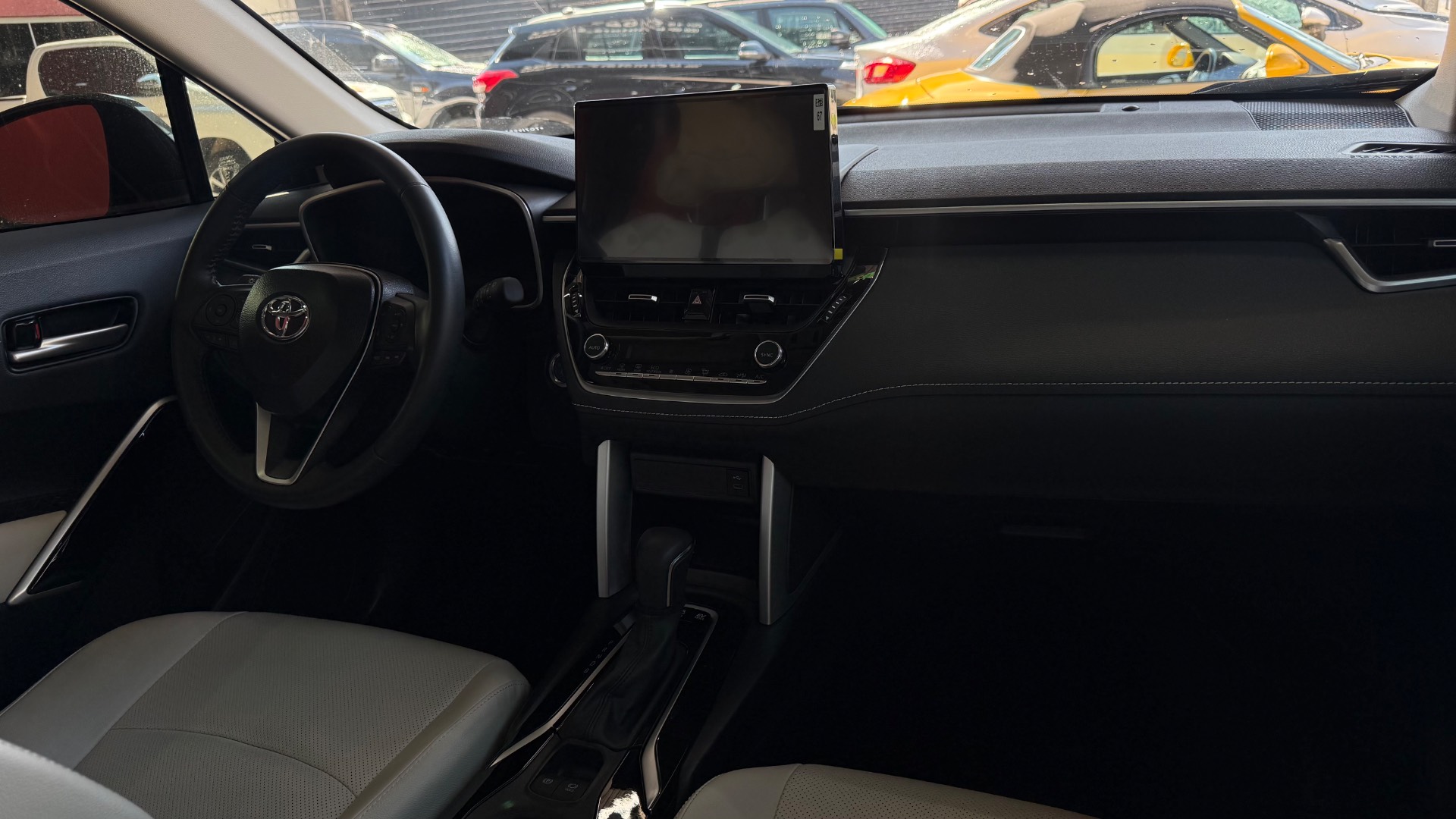 TOYOTA COROLLA CROSS