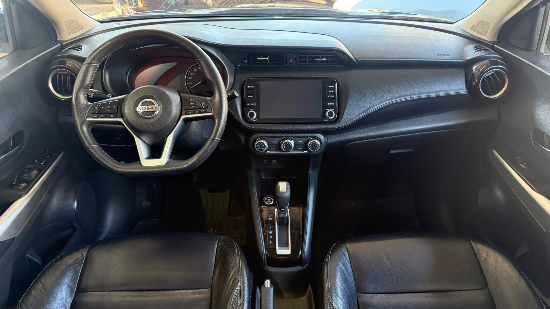 NISSAN KICKS