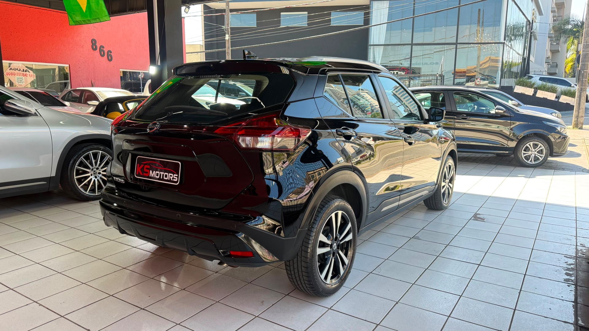 NISSAN KICKS