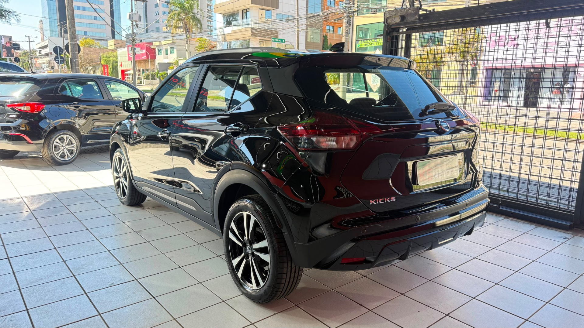 NISSAN KICKS
