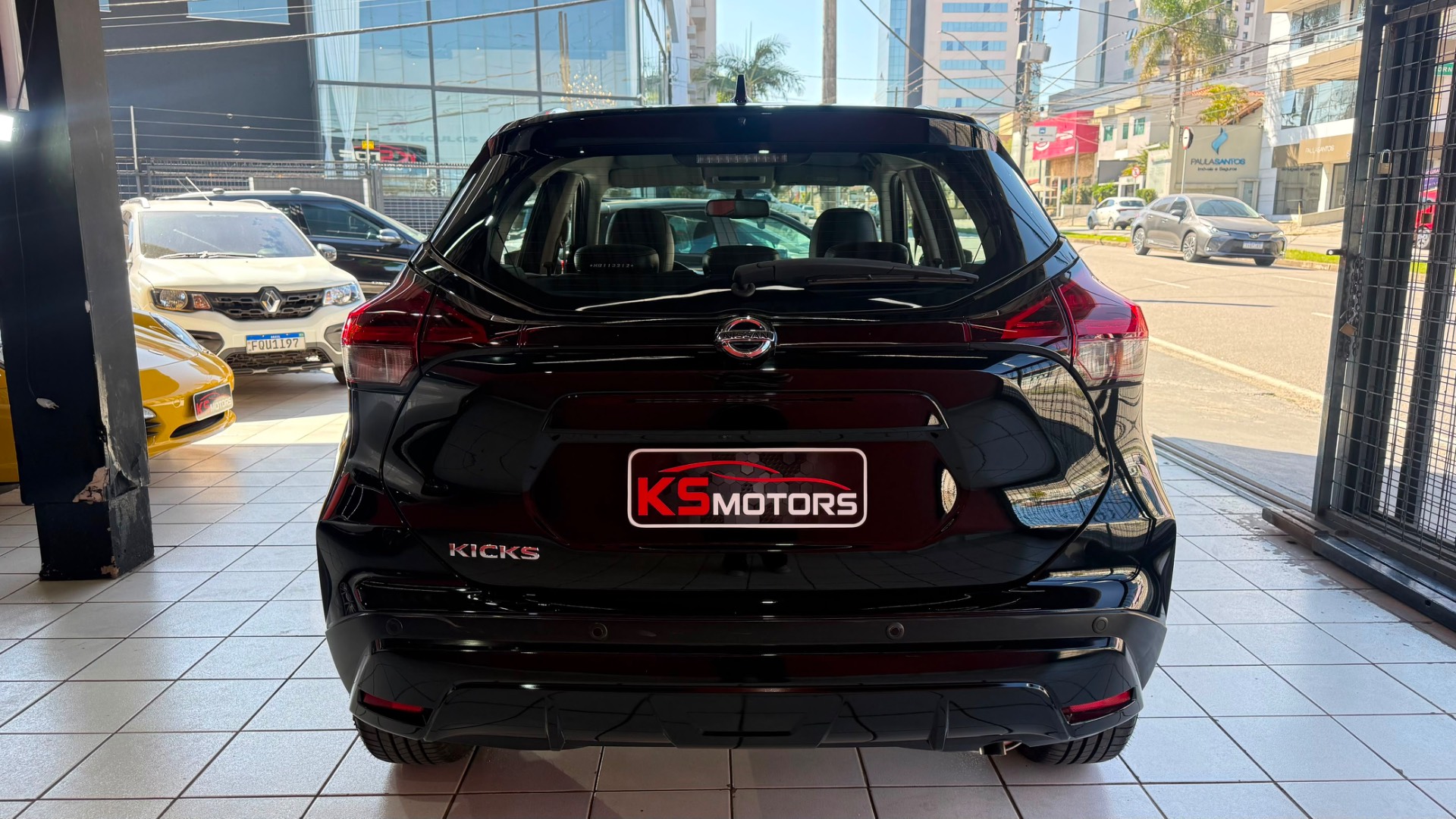 NISSAN KICKS