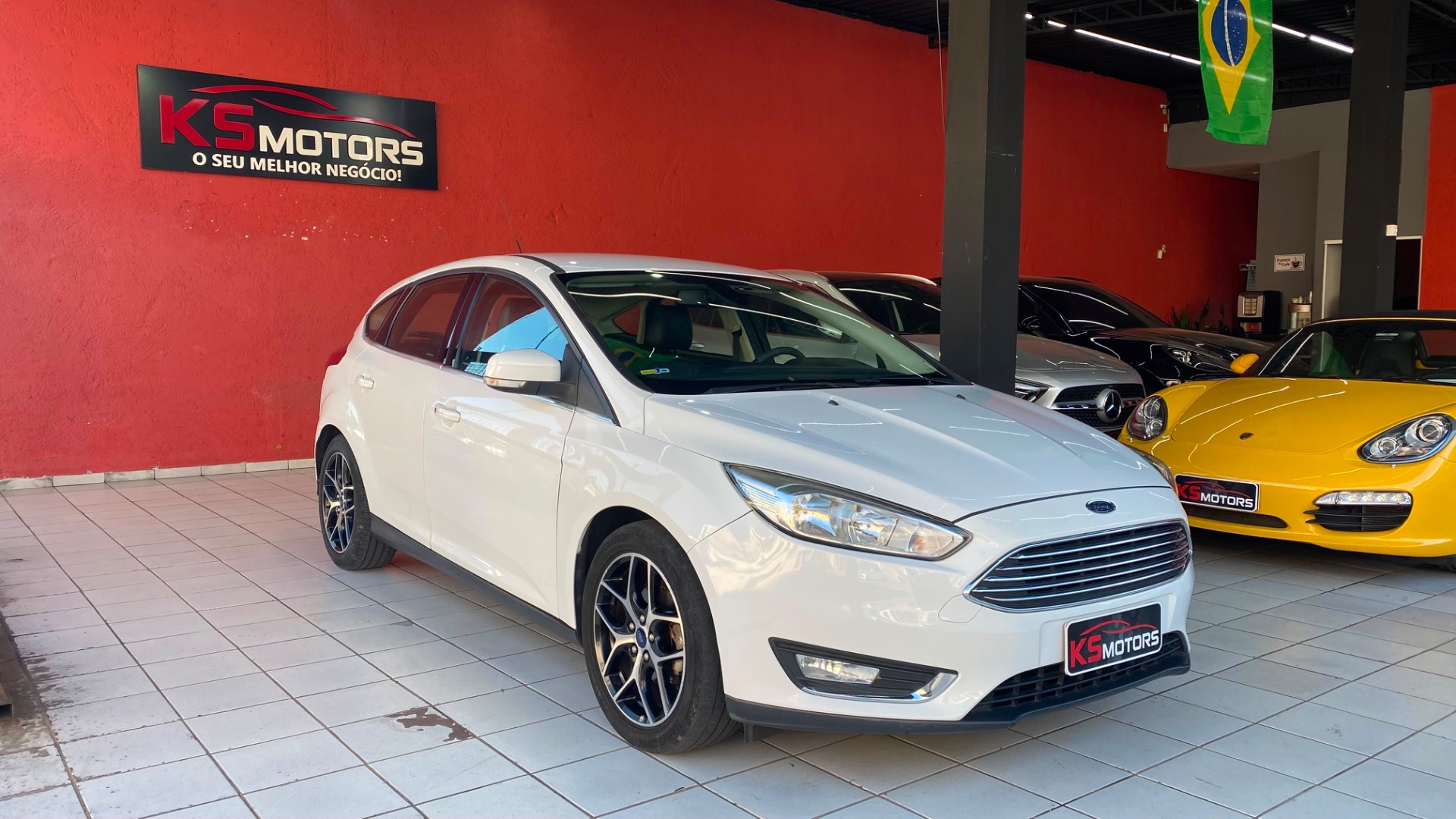 FORD FOCUS