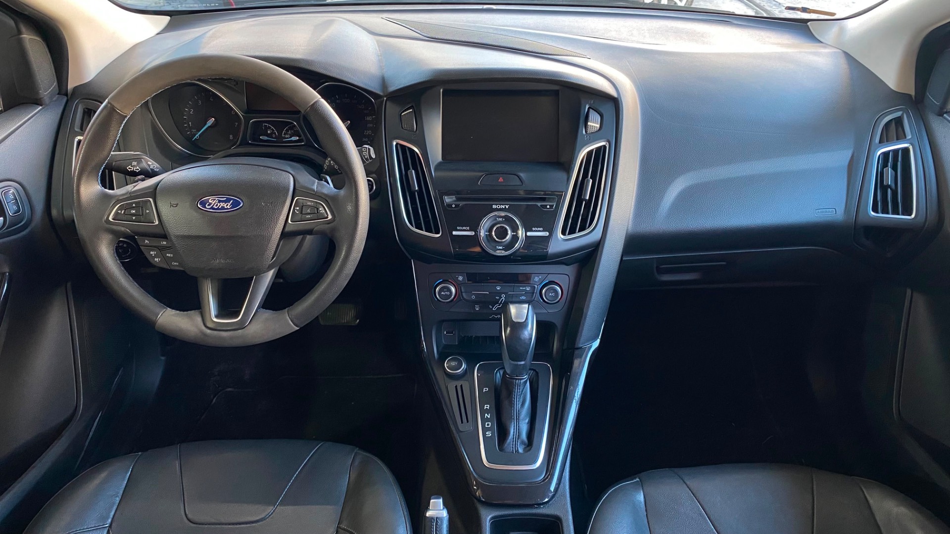 FORD FOCUS