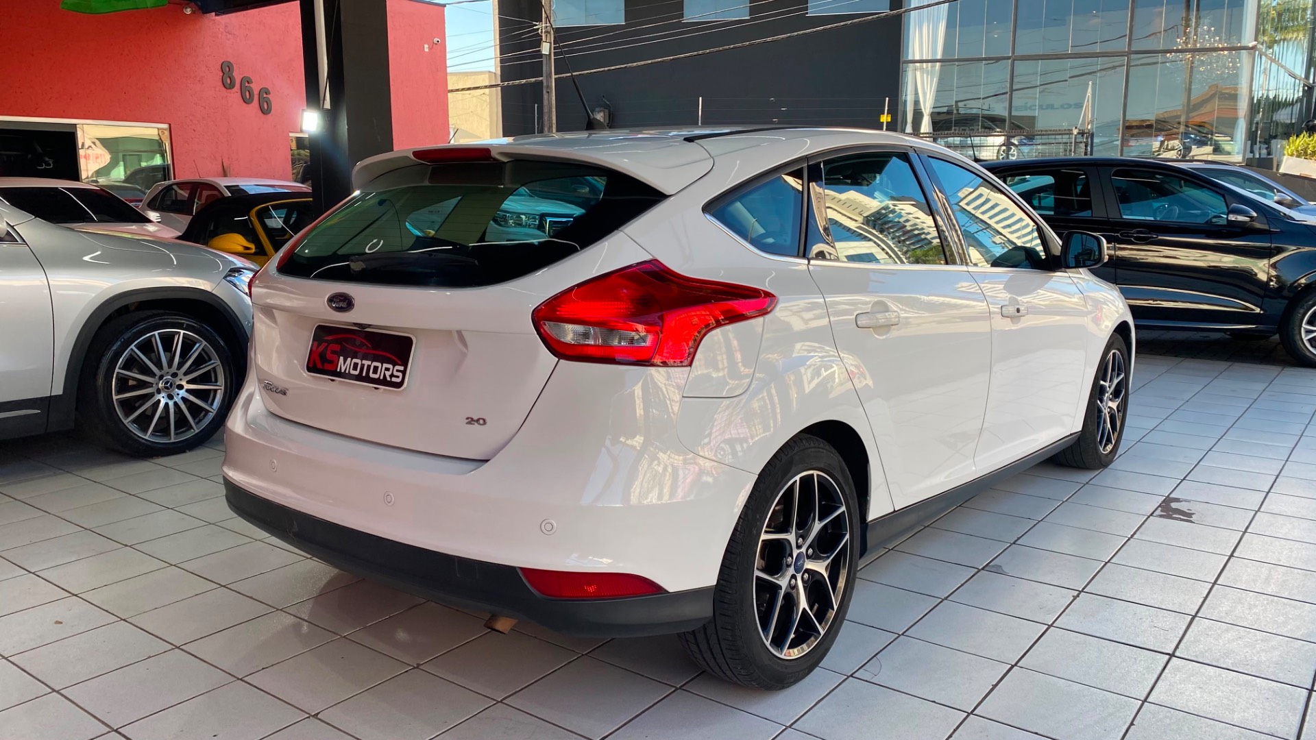 FORD FOCUS