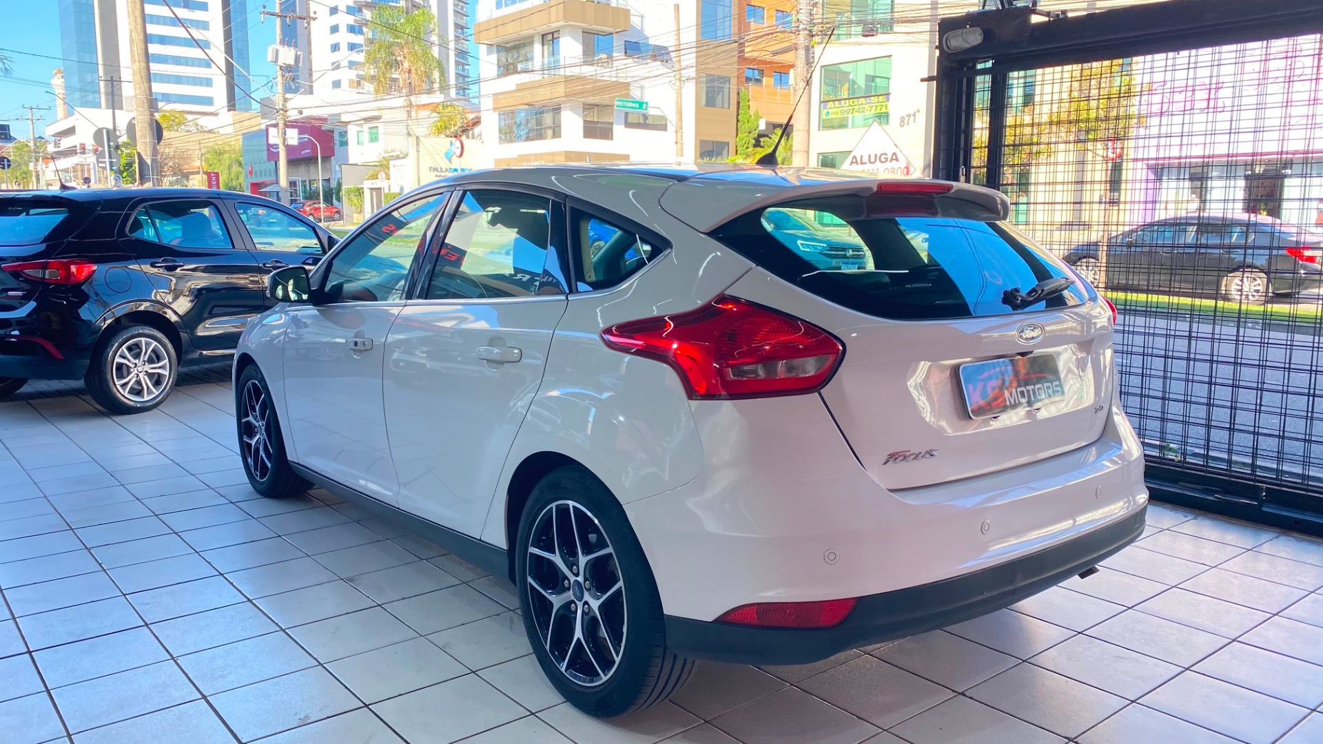 FORD FOCUS