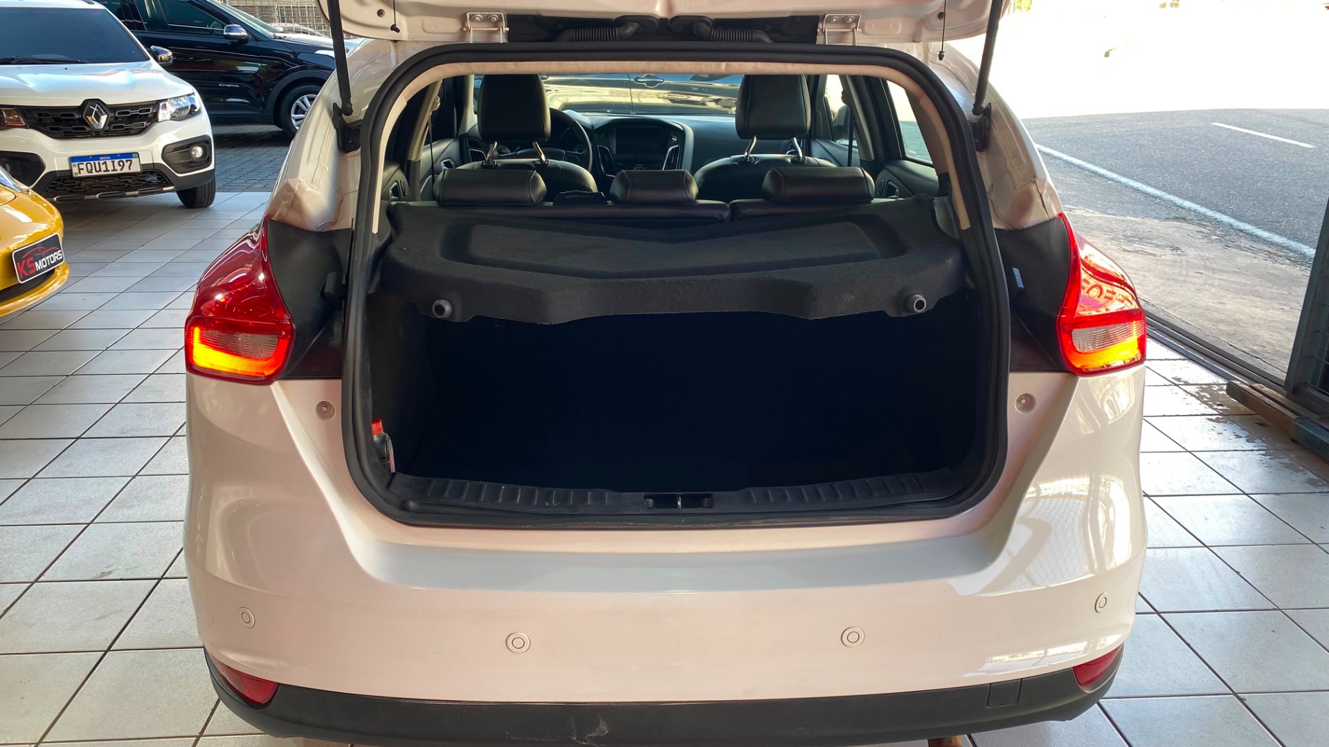 FORD FOCUS