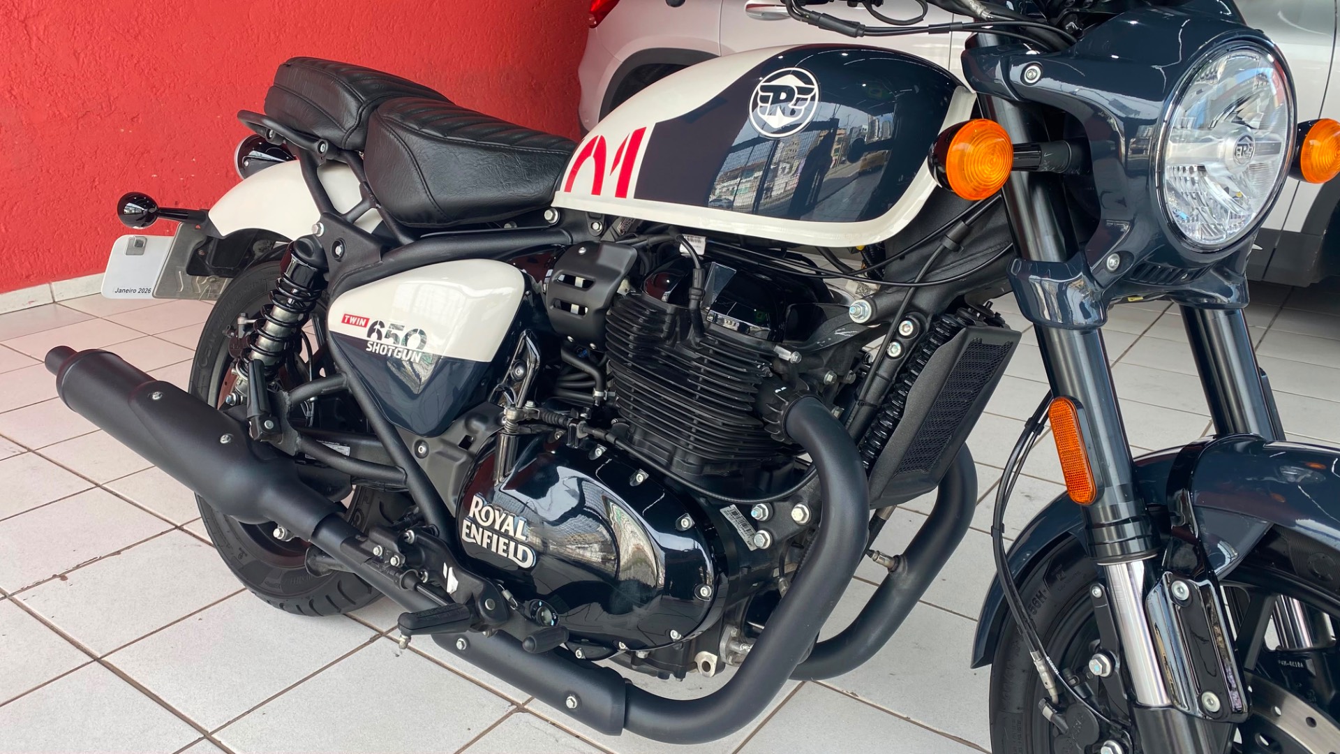 ROYAL ENFIELD SHOTGUN 650 STENCIL WHITE