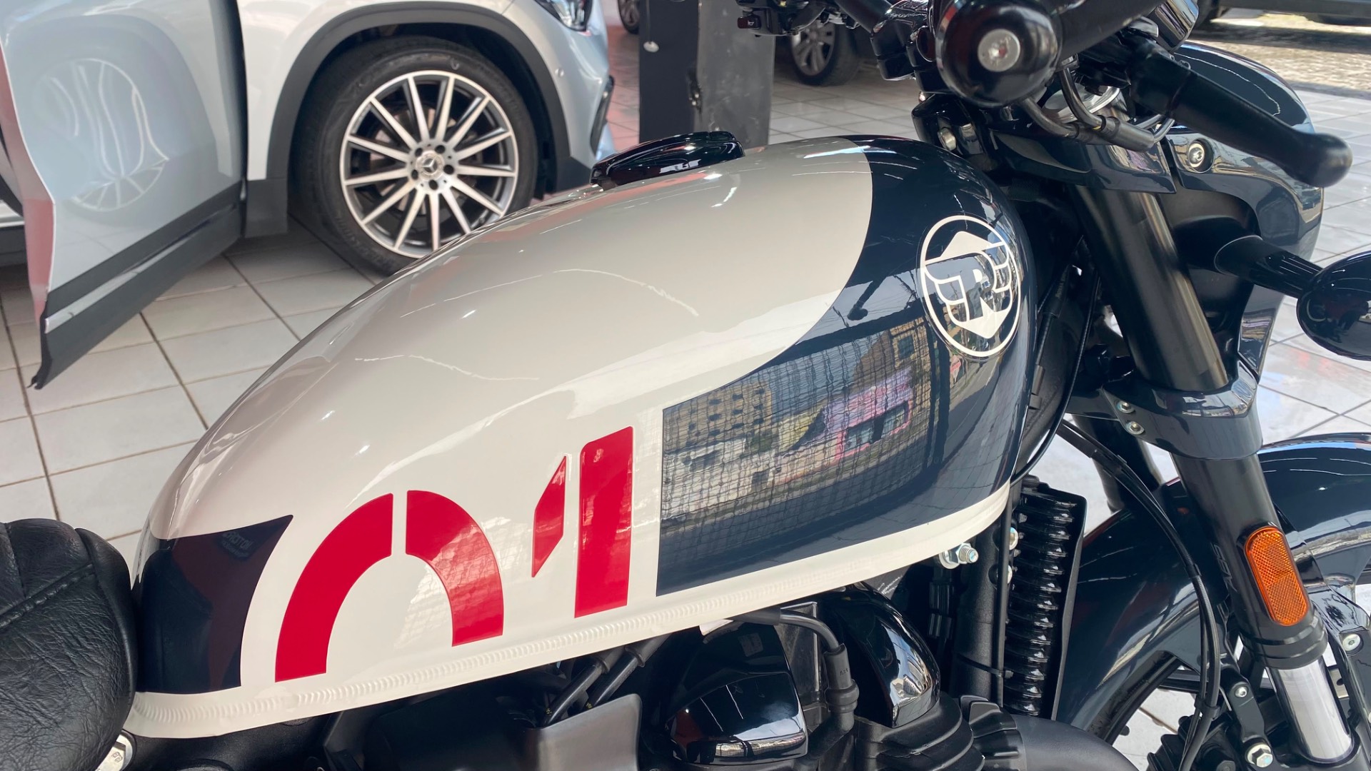 ROYAL ENFIELD SHOTGUN 650 STENCIL WHITE