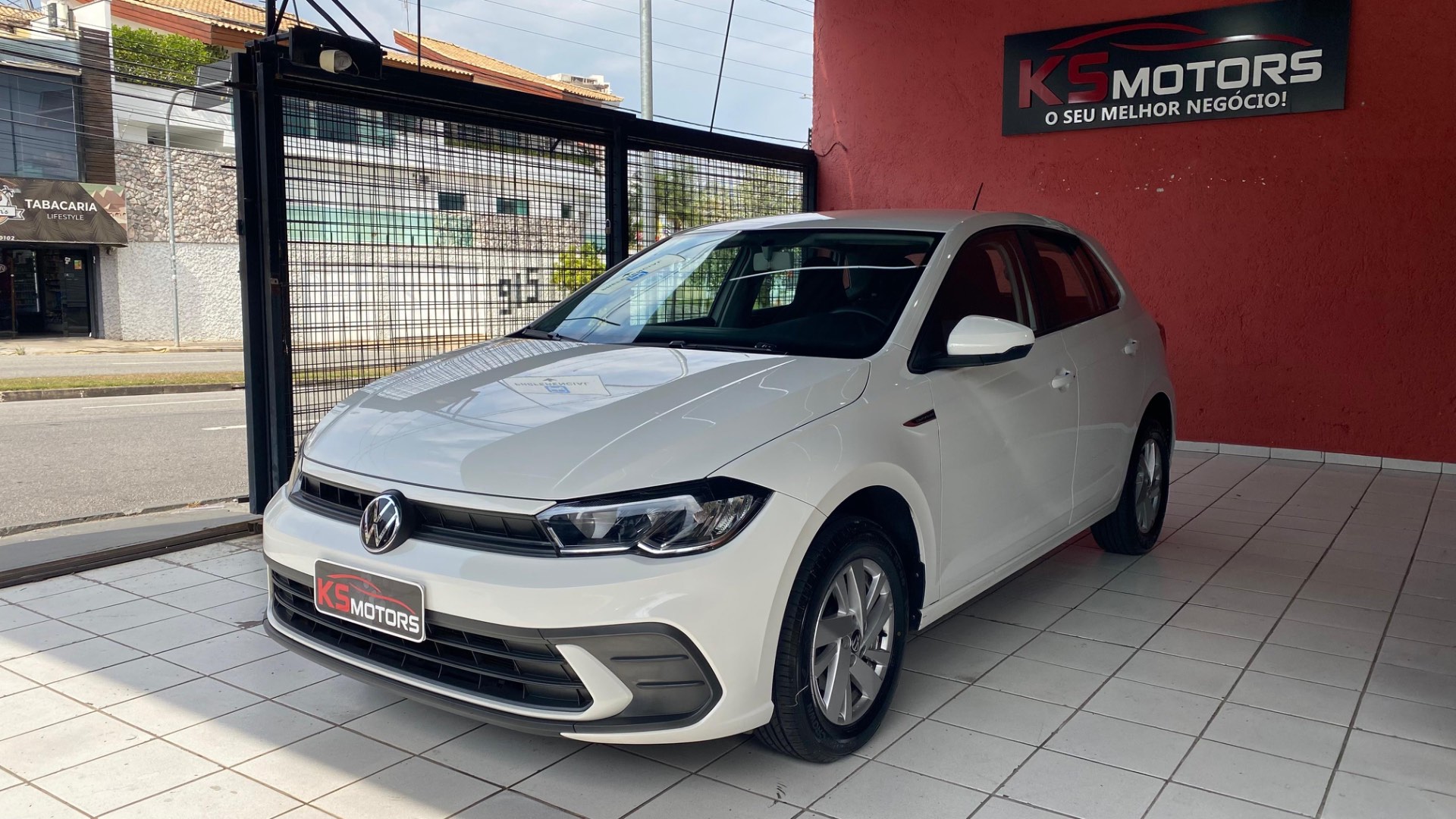 VOLKSWAGEN POLO