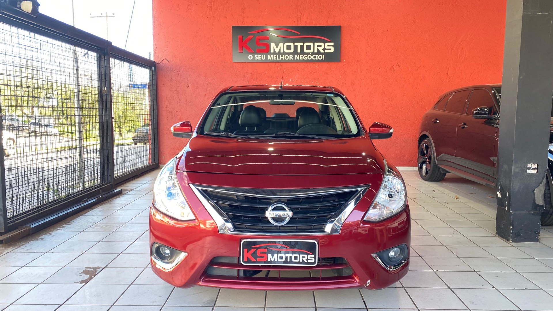 NISSAN VERSA