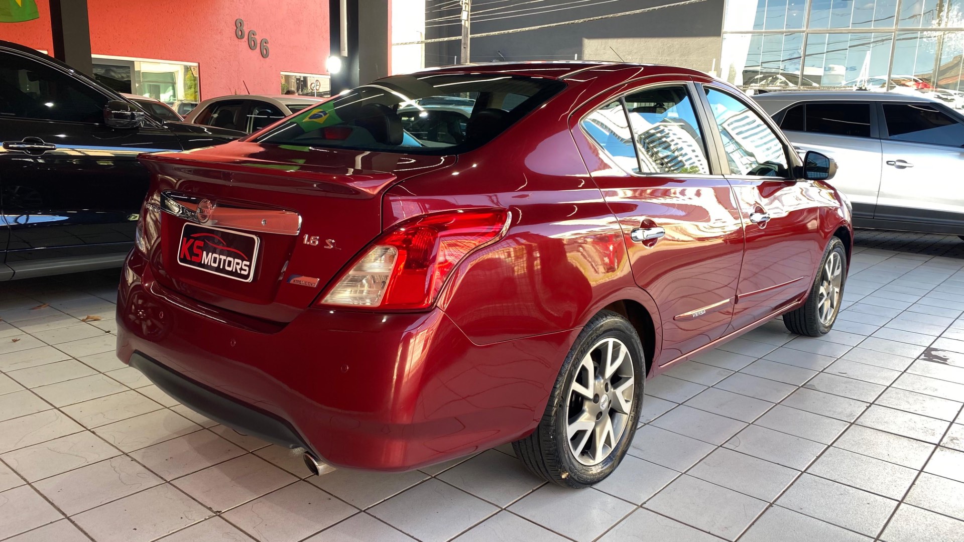 NISSAN VERSA