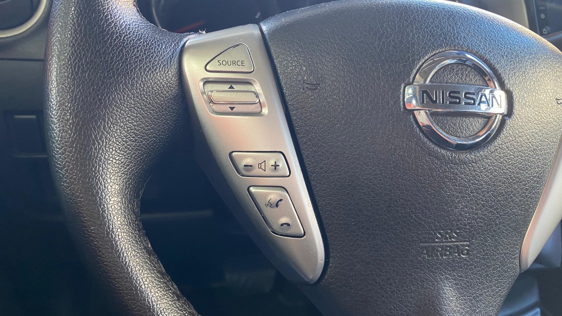 NISSAN VERSA