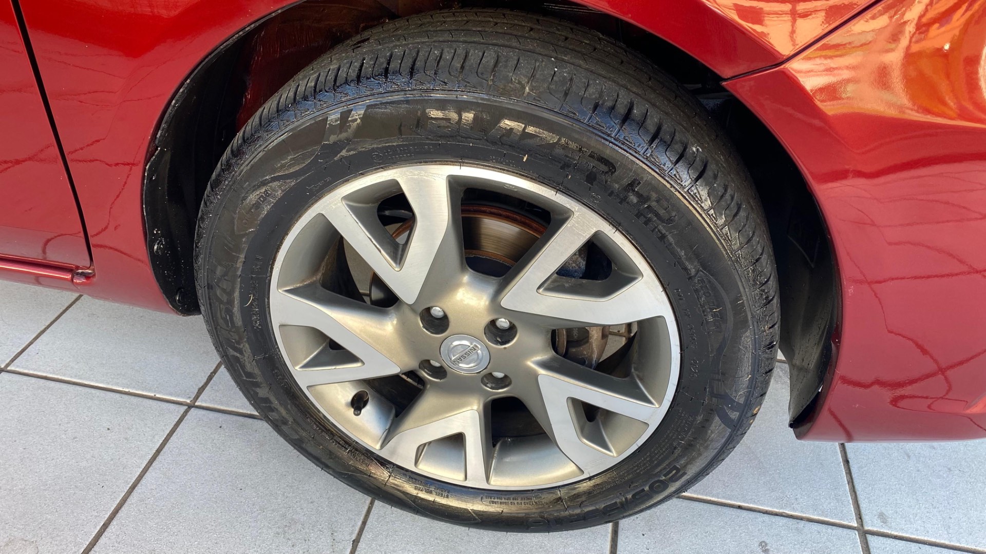 NISSAN VERSA