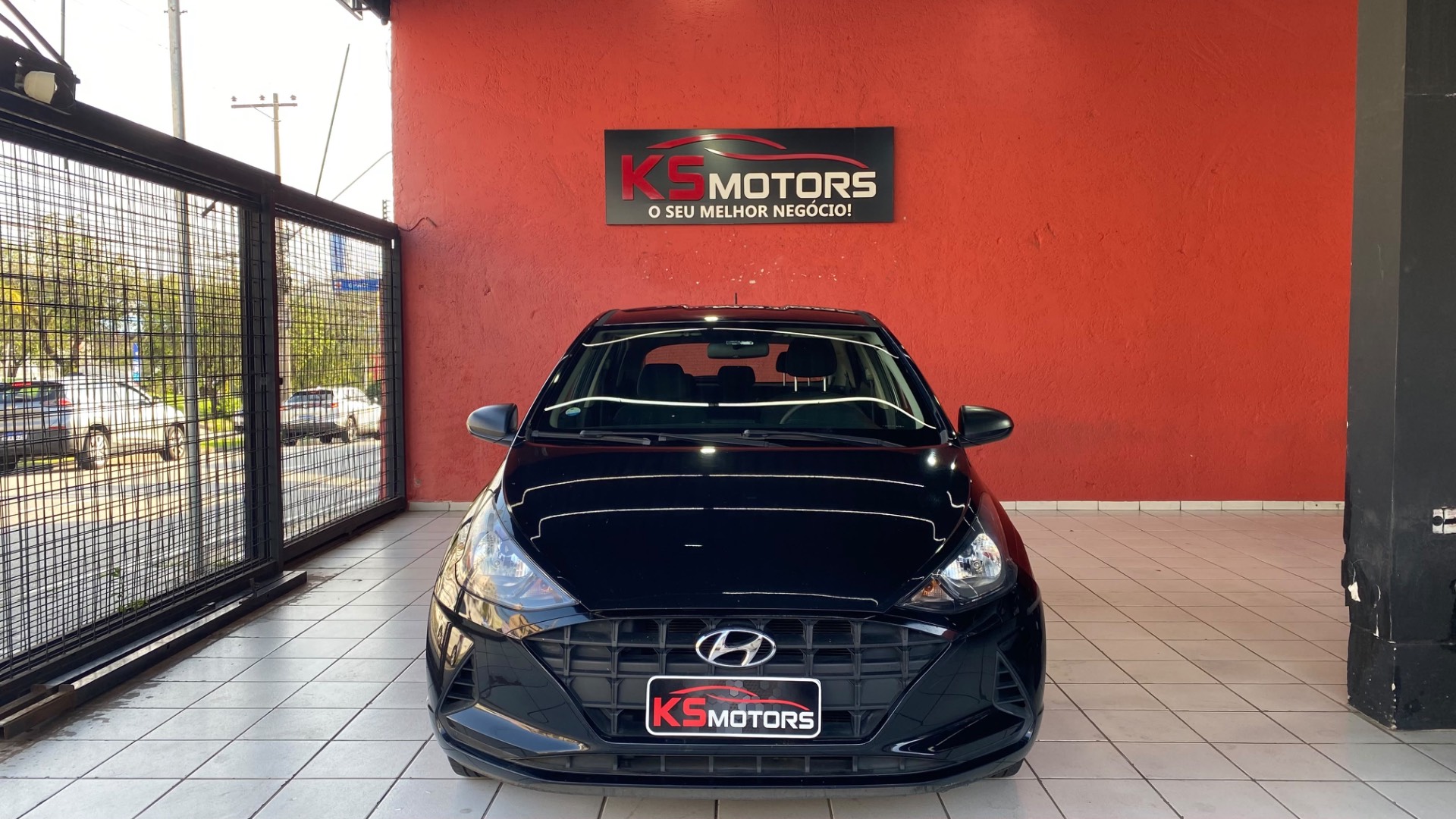 HYUNDAI HB20