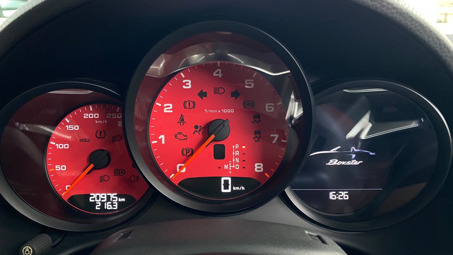 PORSCHE 718