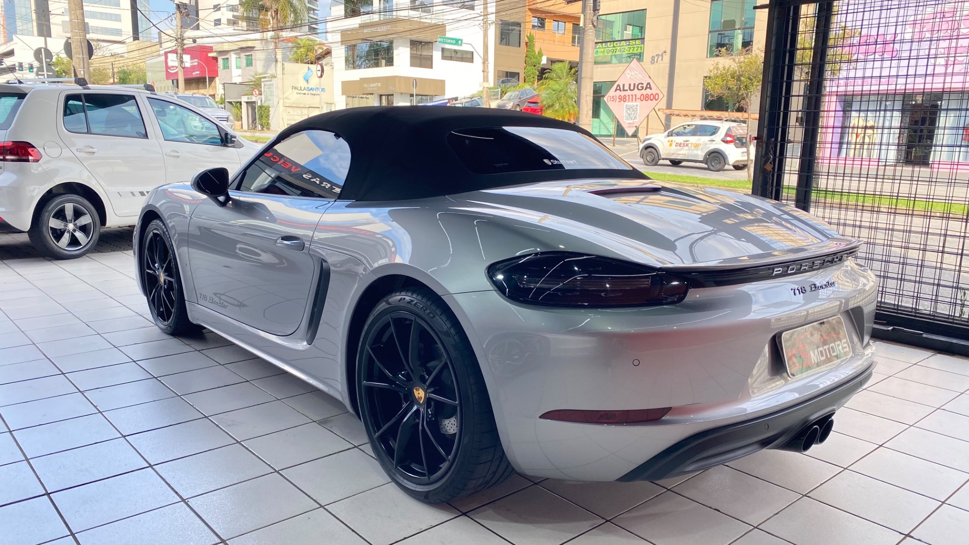 PORSCHE 718
