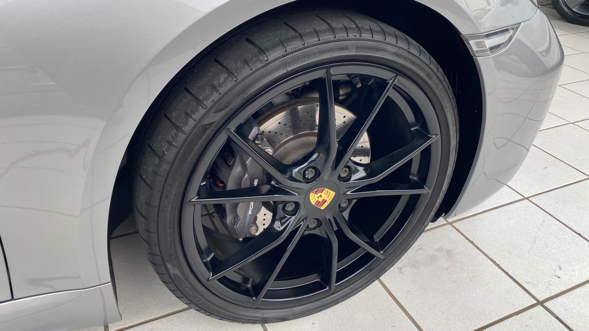 PORSCHE 718