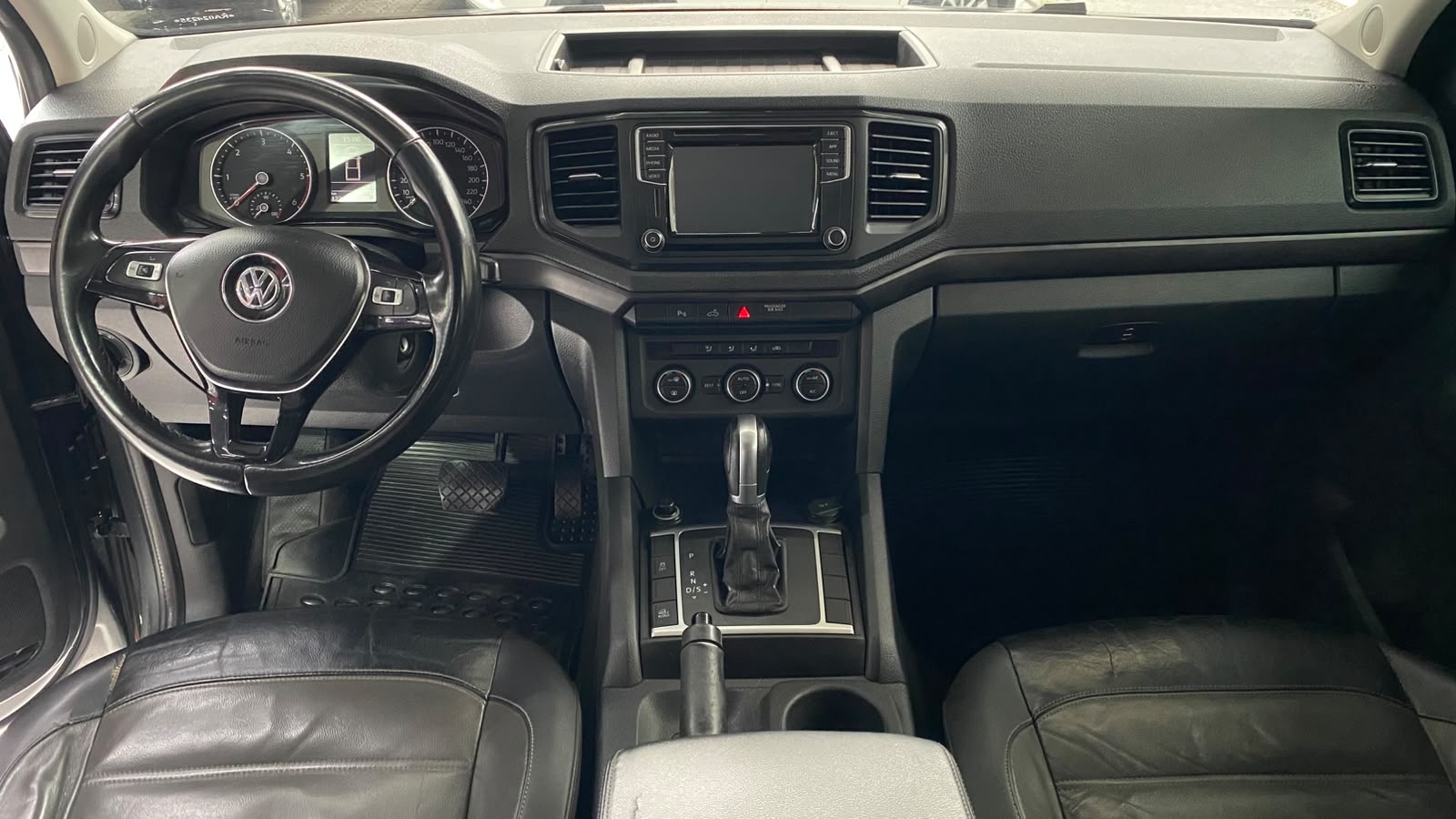 VOLKSWAGEN AMAROK