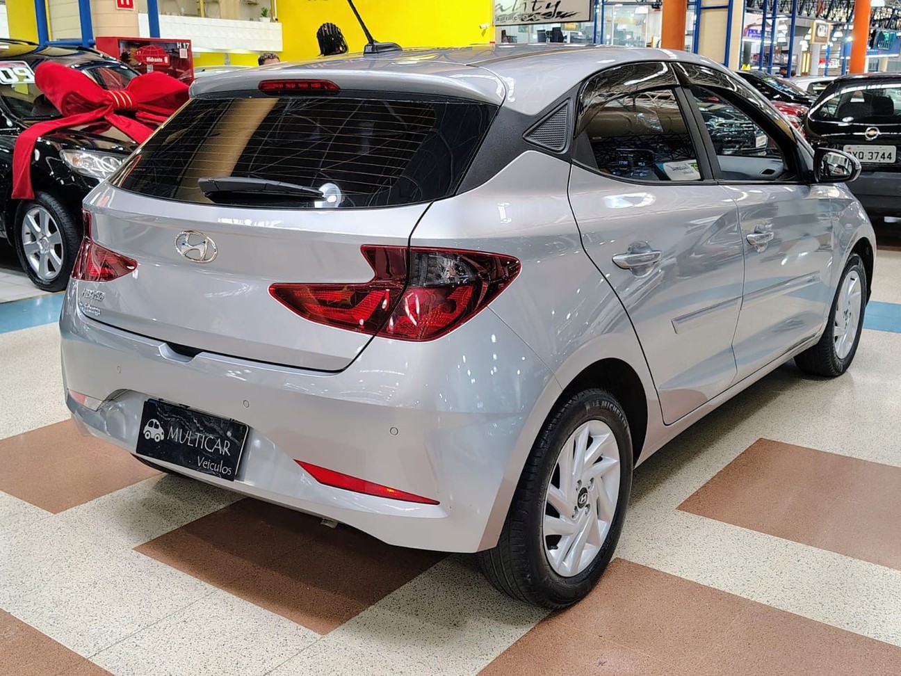 Car Image 9
