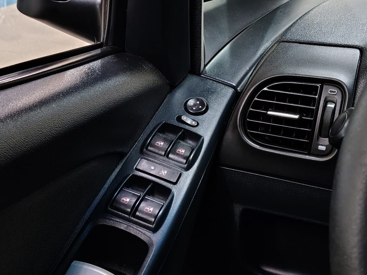 IDEA 1.8 MPI ADVENTURE 16V